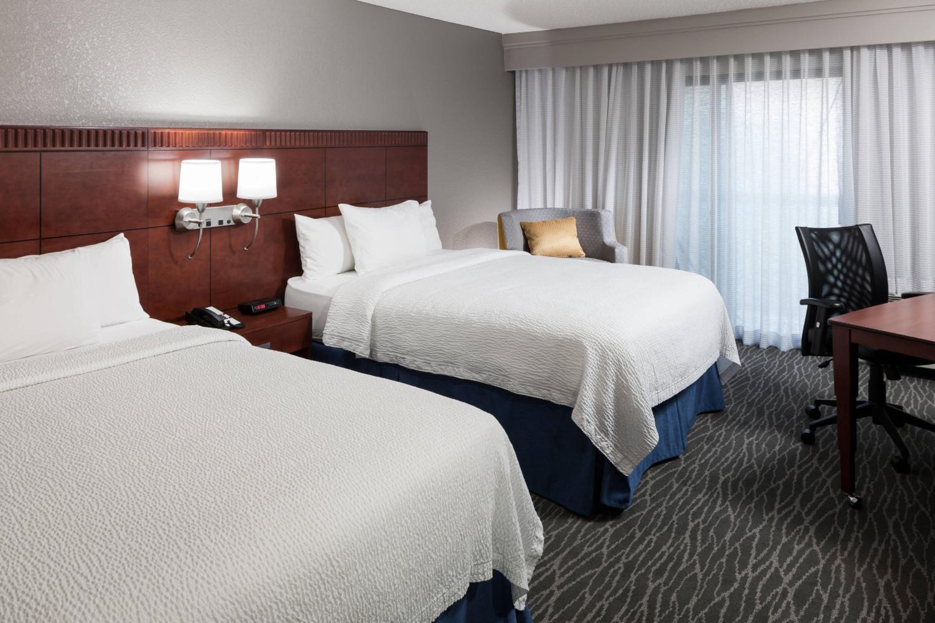 Queen Room with Two Queen Beds - Photo 1