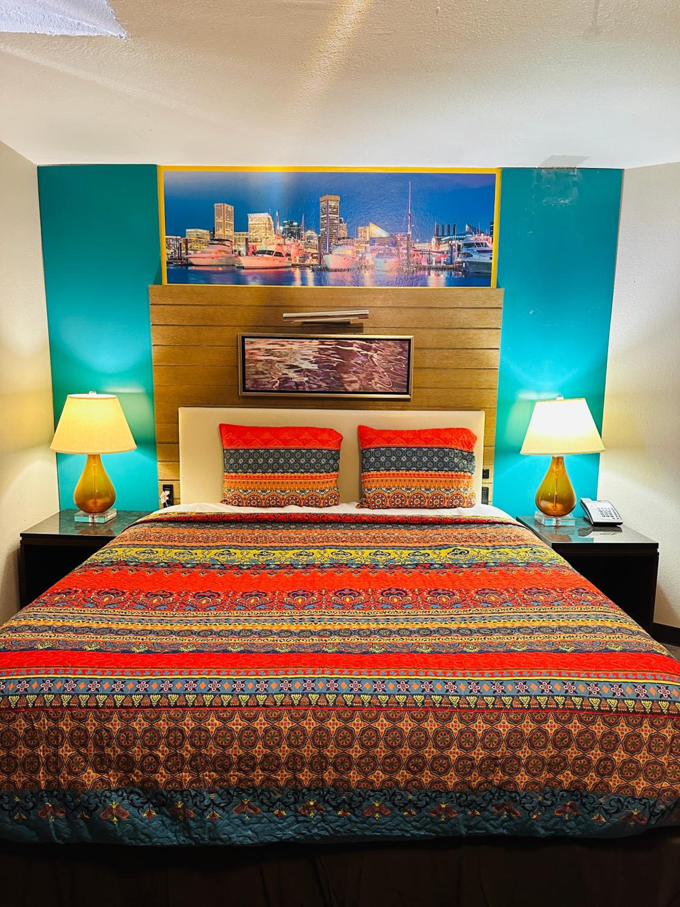 Deluxe King Room - Photo 6