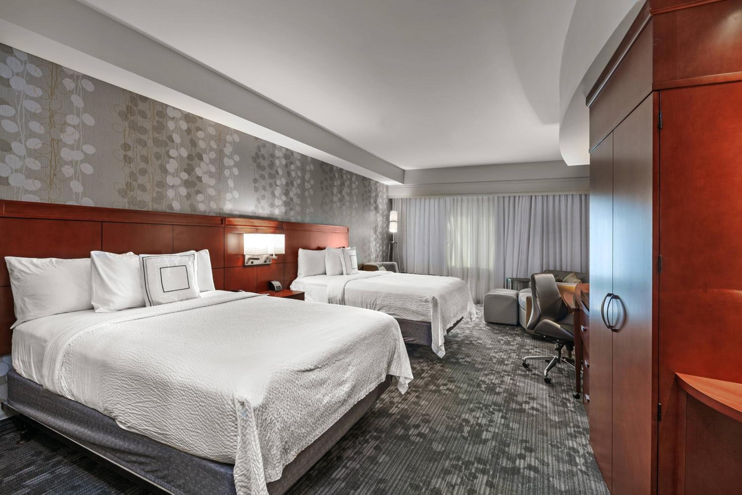 Standard Queen Room - Photo 1