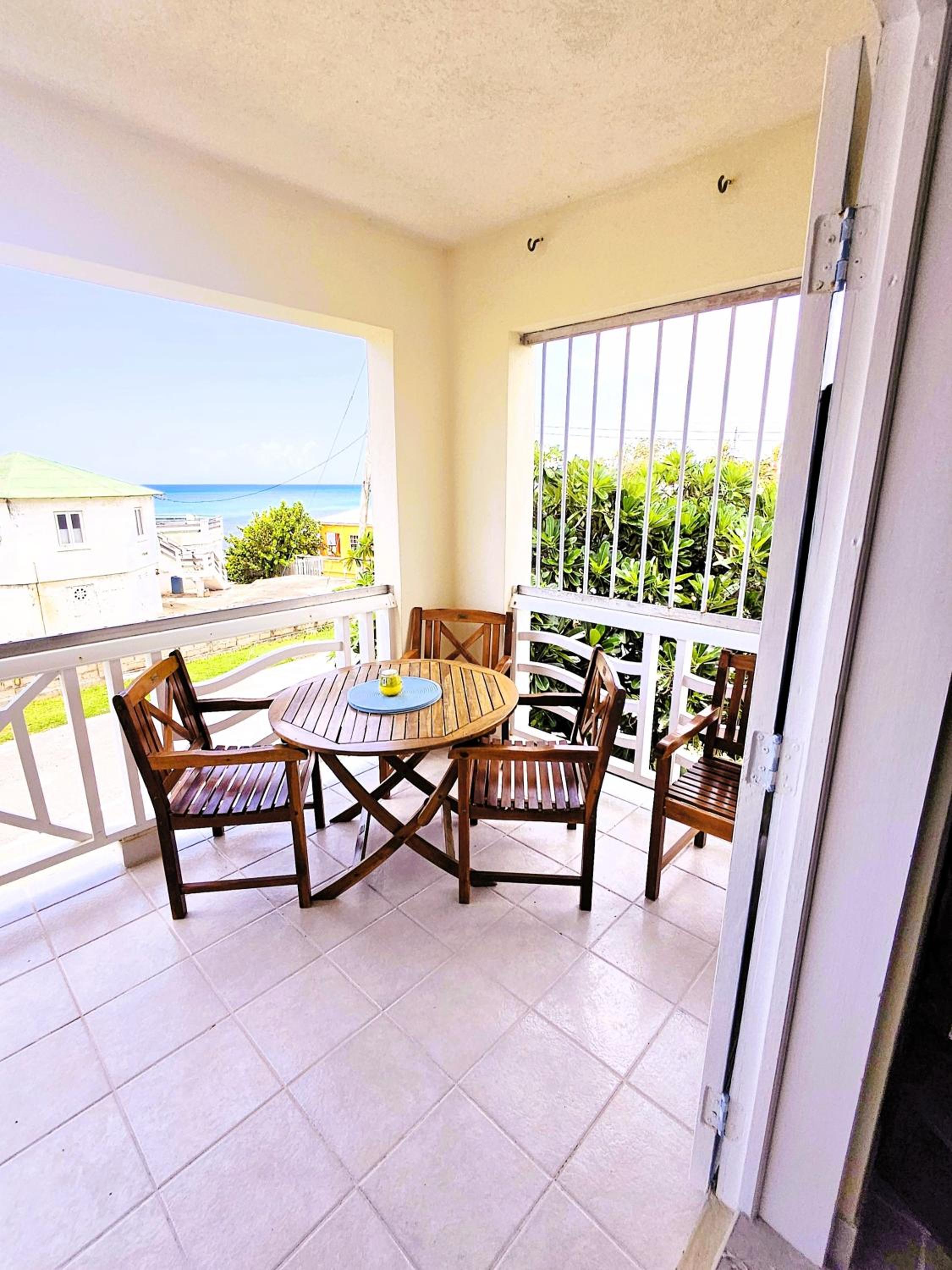 Two-Bedroom Apartment With Ocean View photo 2