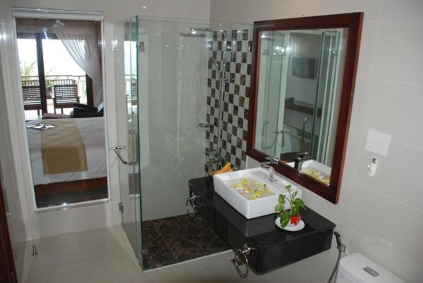 King Suite with Sea View - Photo 5