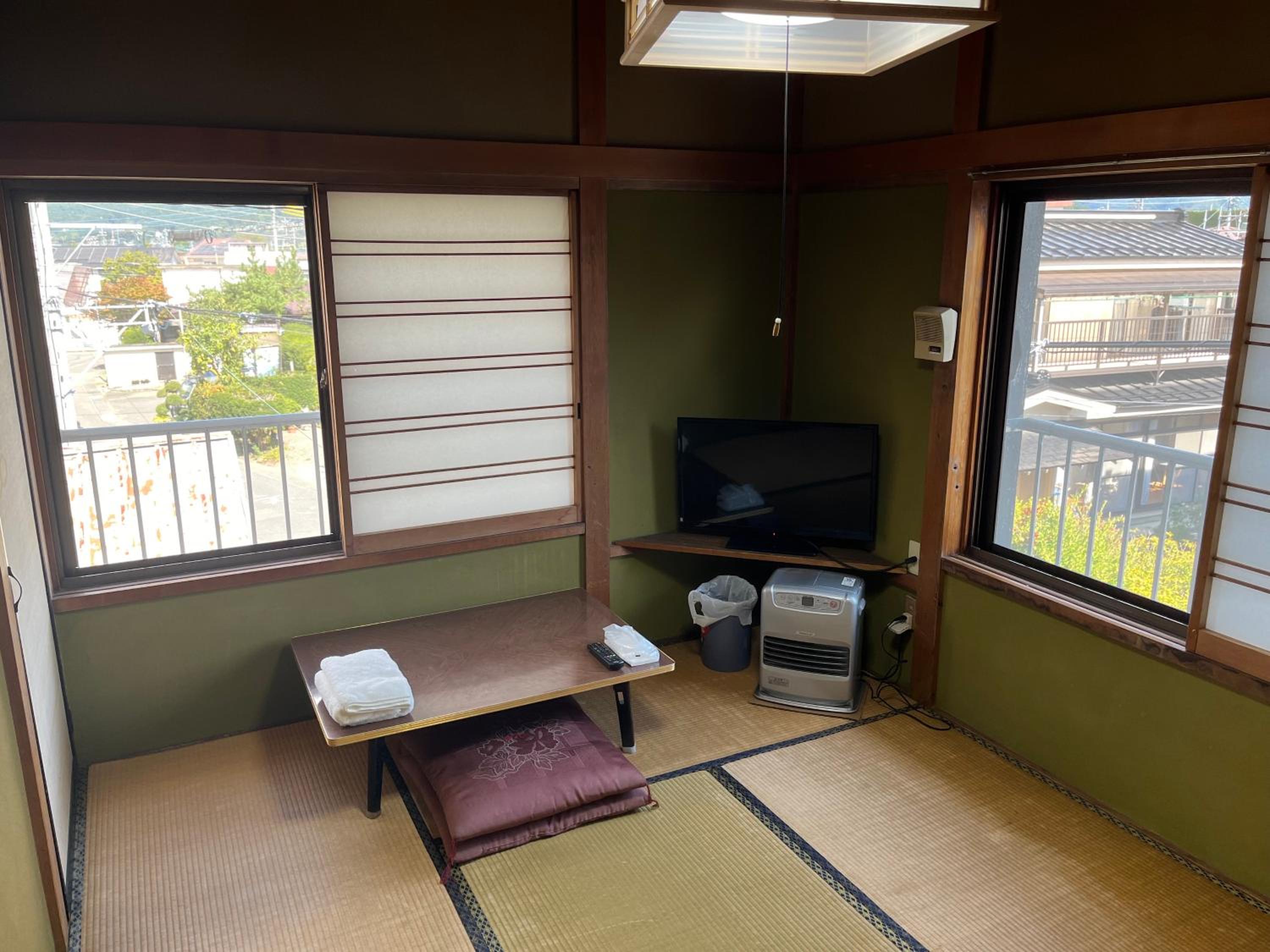 Japanese-Style Room