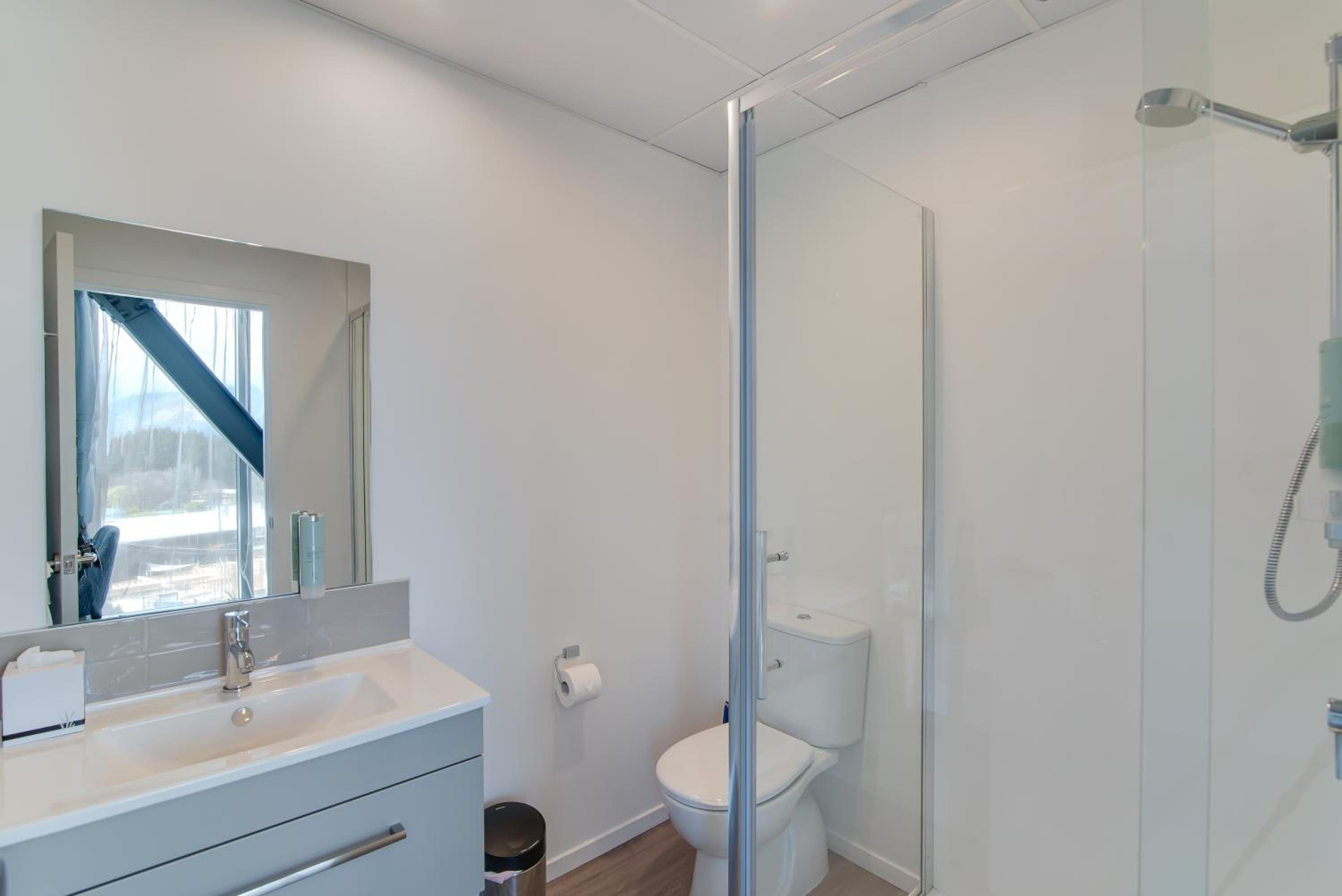 Studio Apartment Lake View - Photo 9