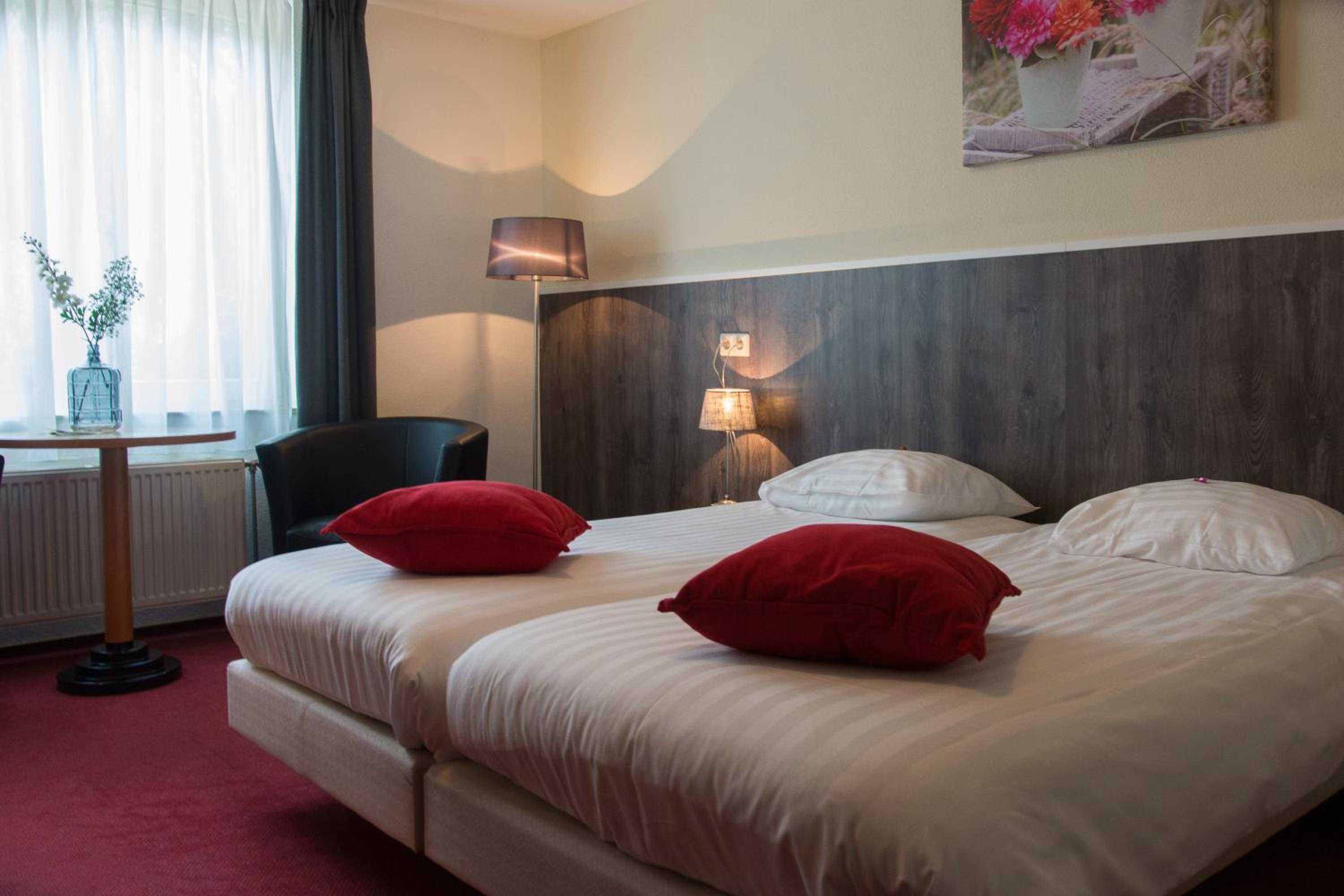 Twin Room - Photo 1
