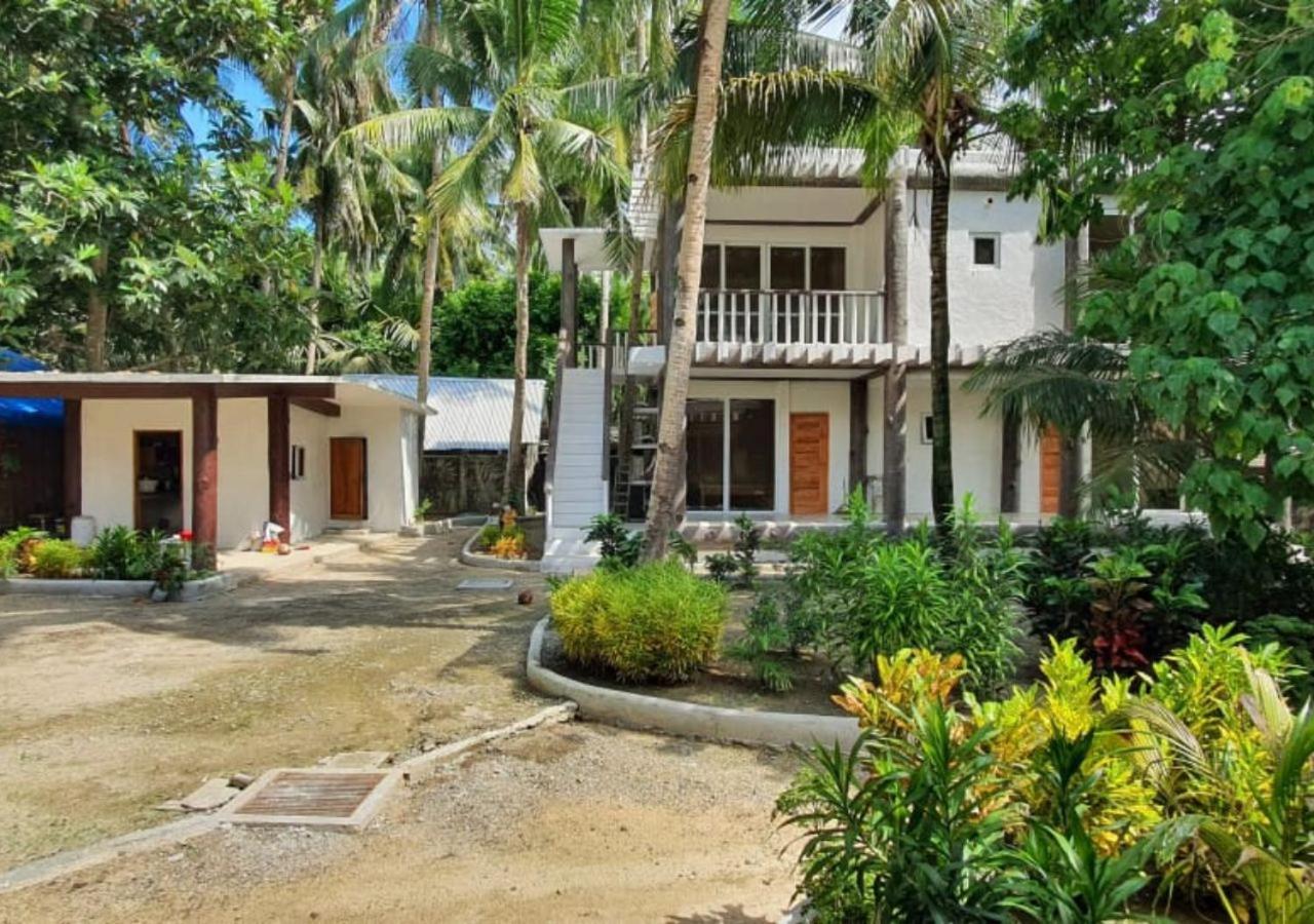 Bungalow With Garden View - Photo 3