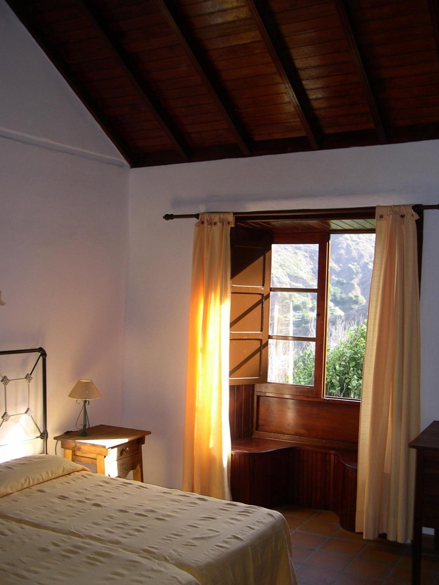 Two-Bedroom Cottage (4 Adults)  photo 2