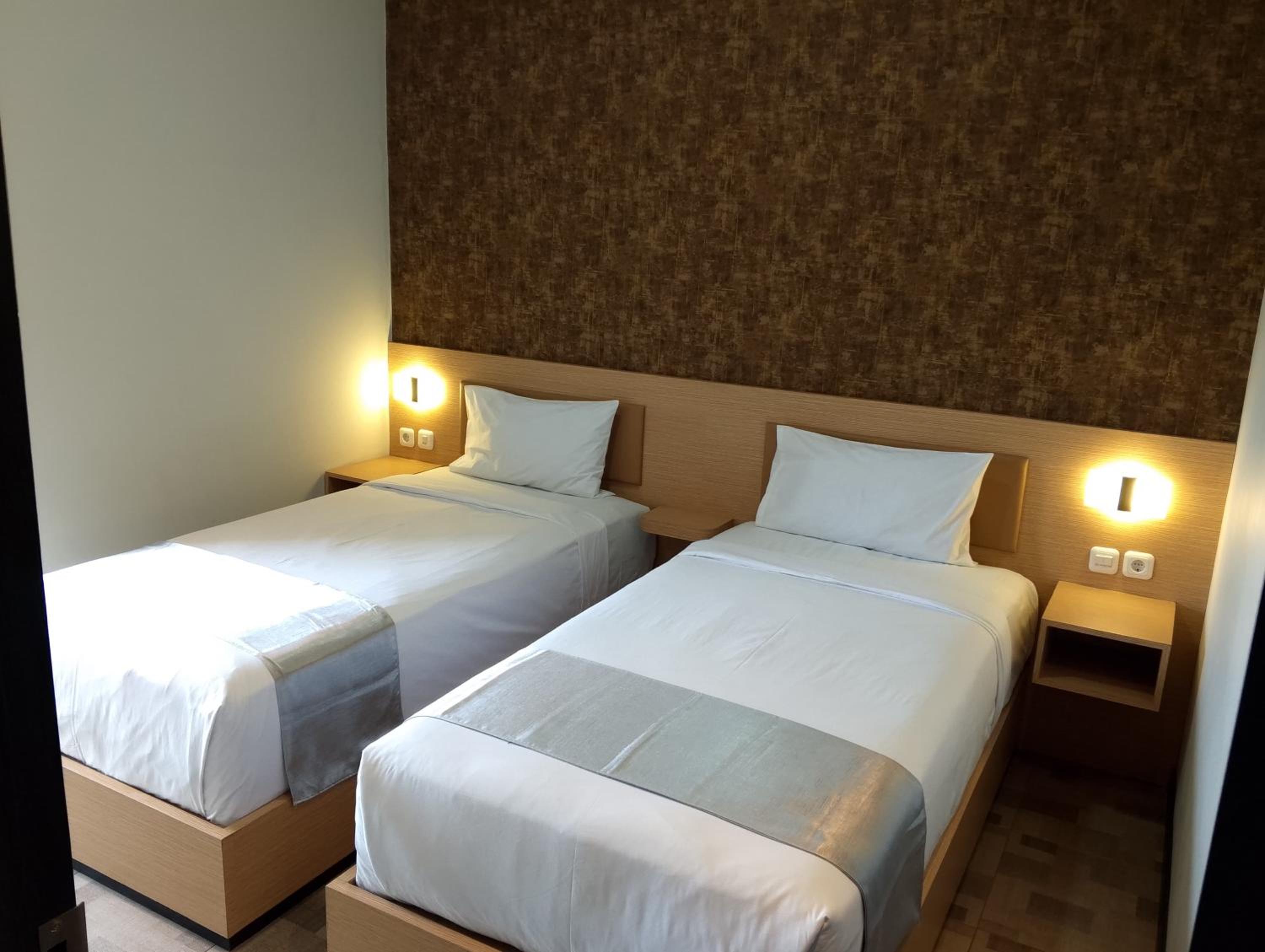 Double or Twin Room - Photo 7