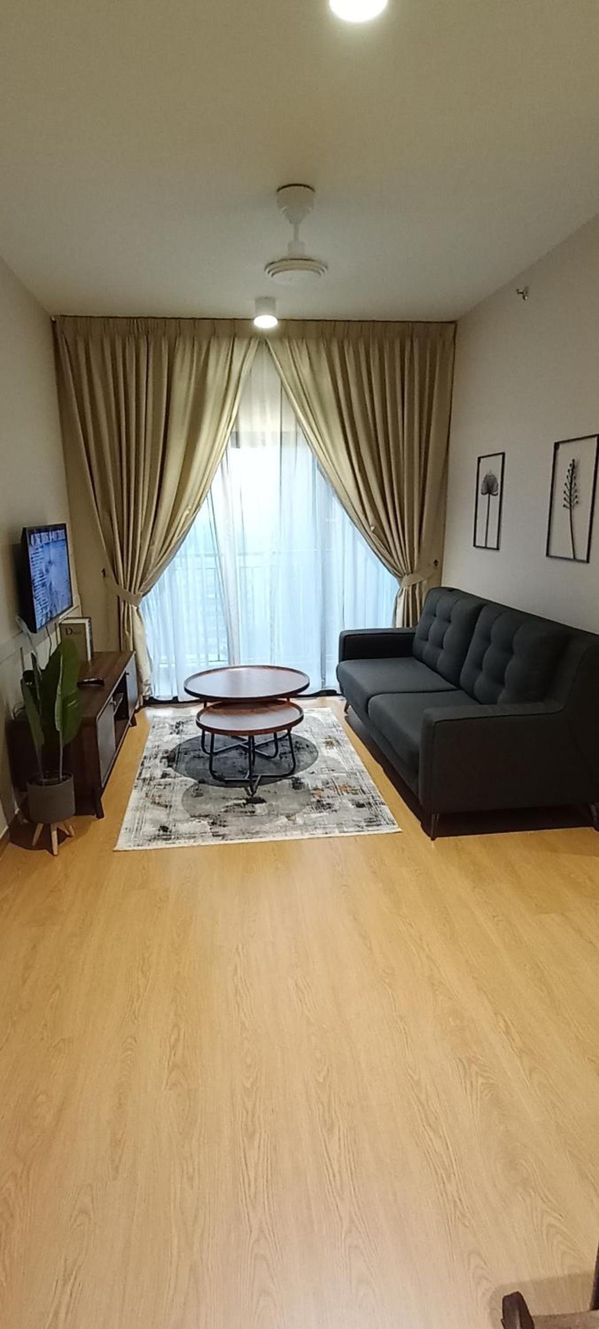 Three-Bedroom Apartment with Balcony photo 1