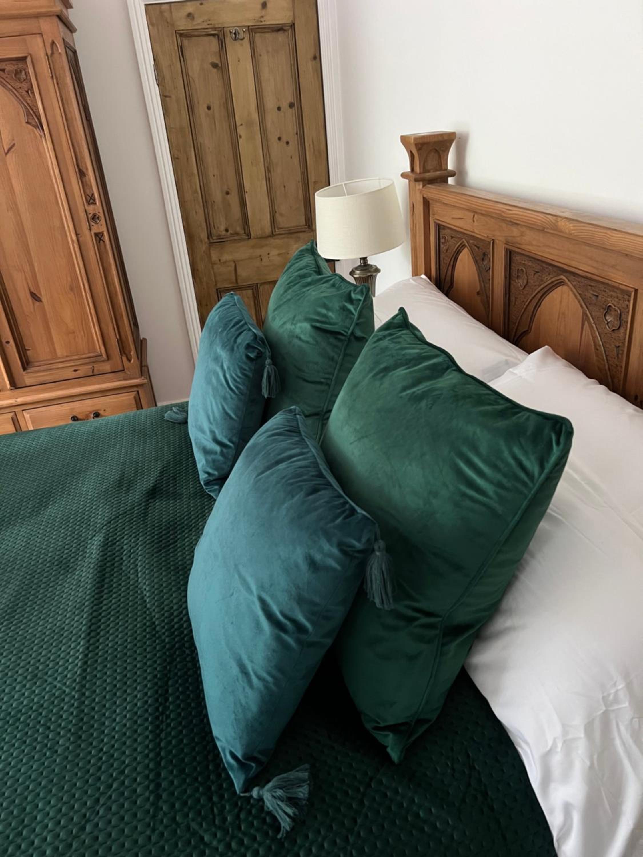 Standard King Room photo 2