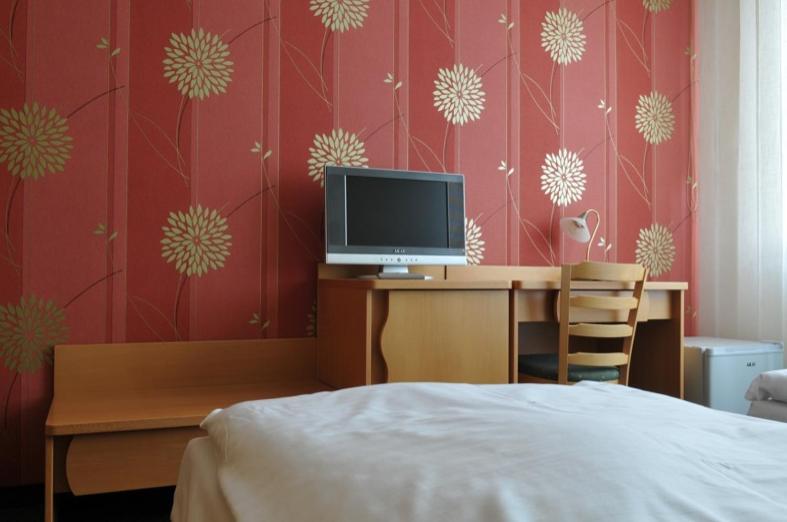 Standard Double or Twin Room - Photo 1