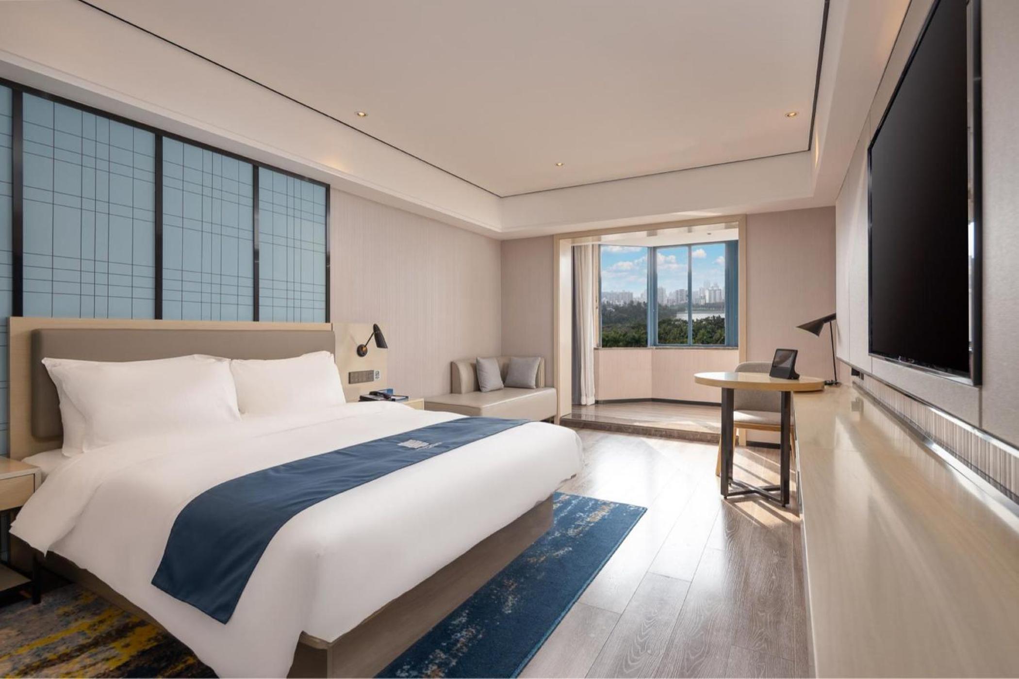 King Room with Lake View photo 1