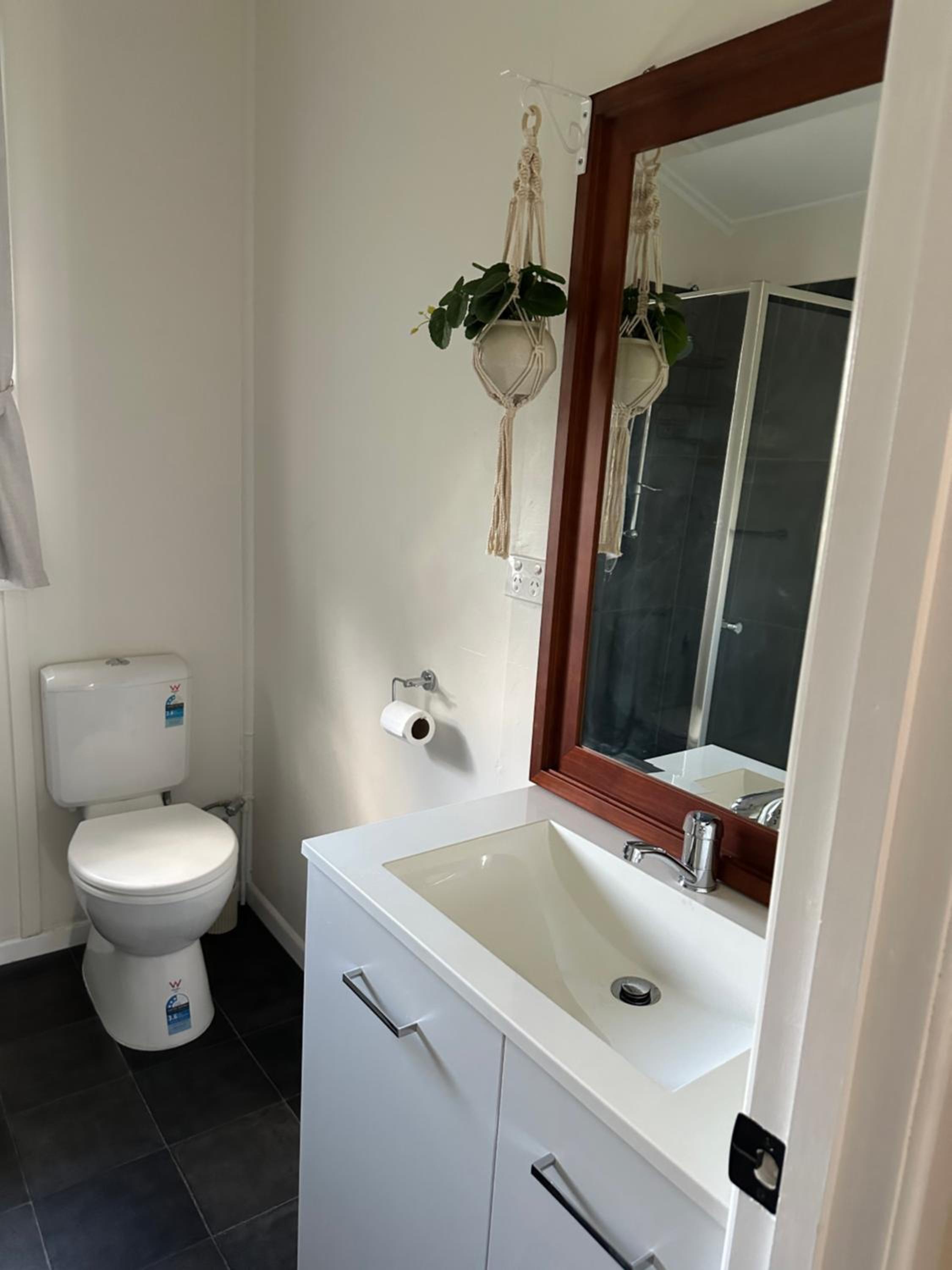 Three-Bedroom House photo 2