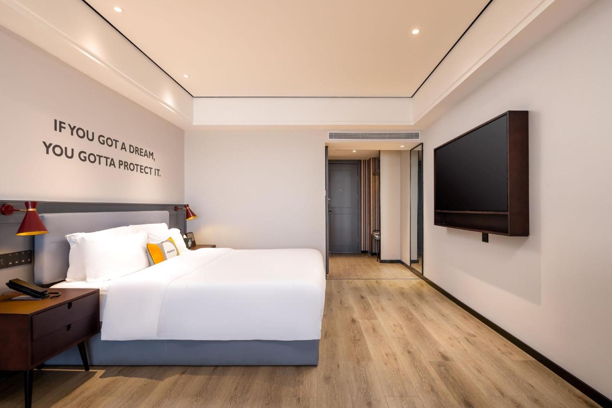 Superior King Room photo 2