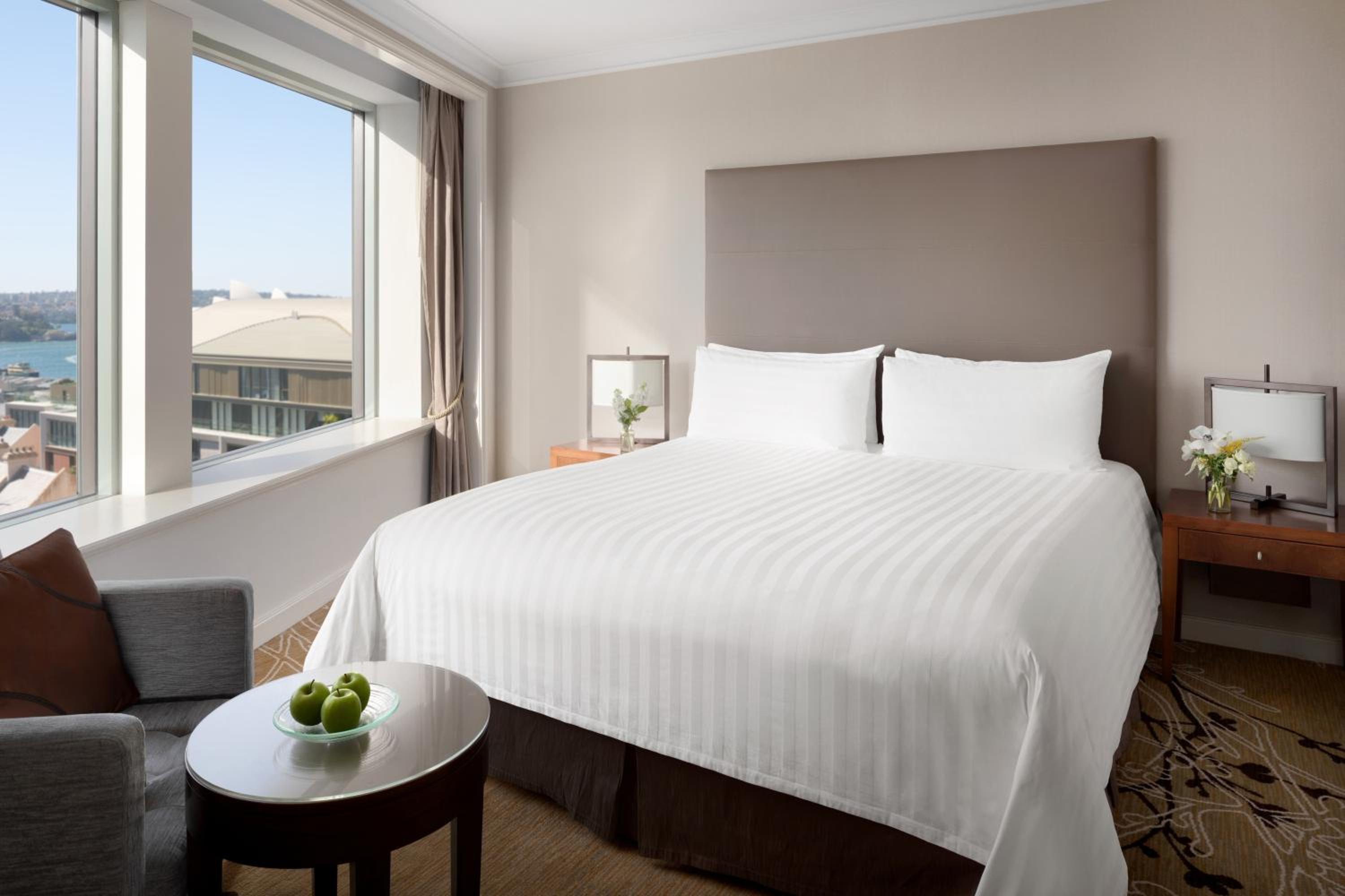 The Rocks Suite with Club Lounge Access