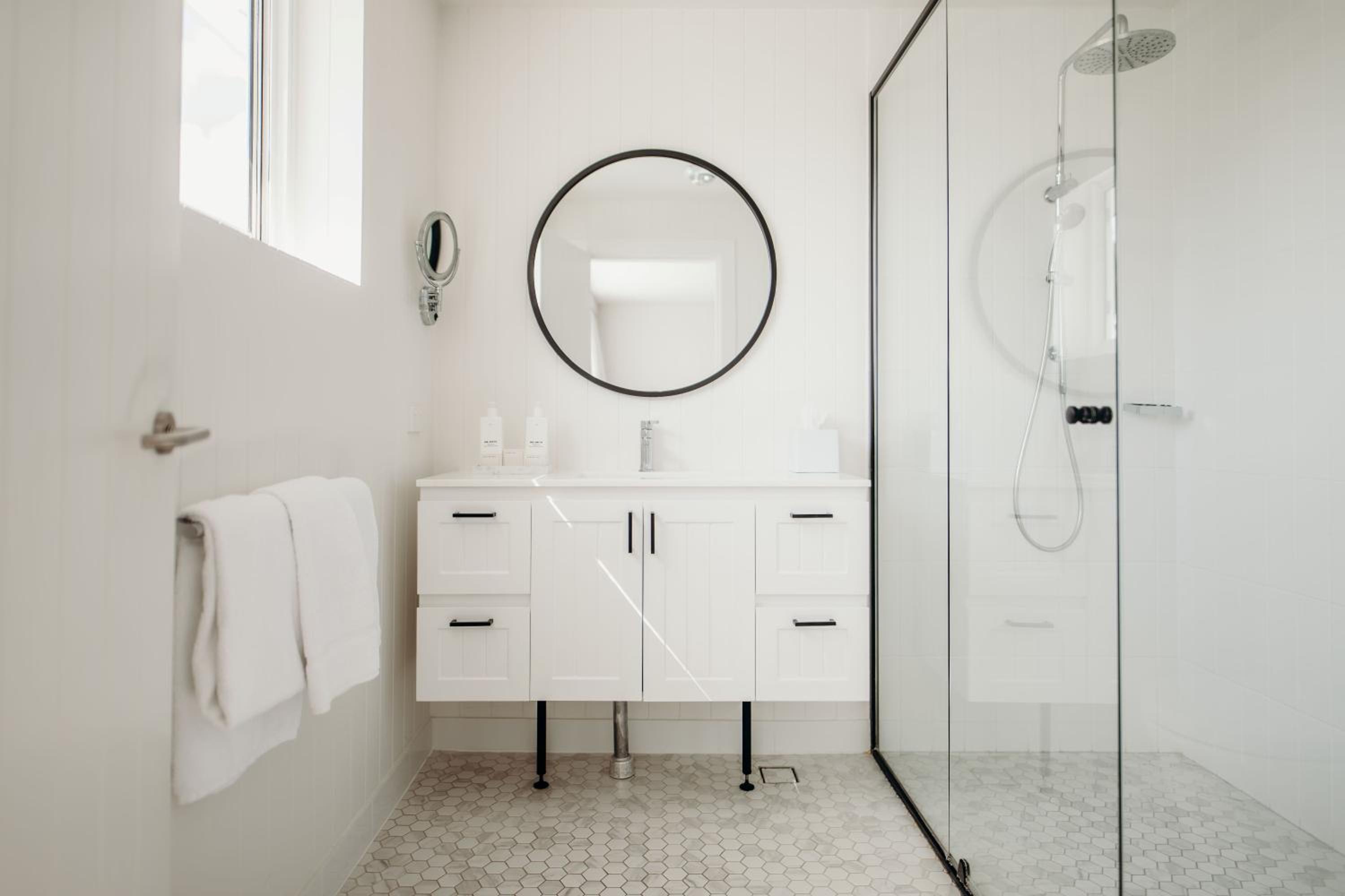 Suite - Photo 2