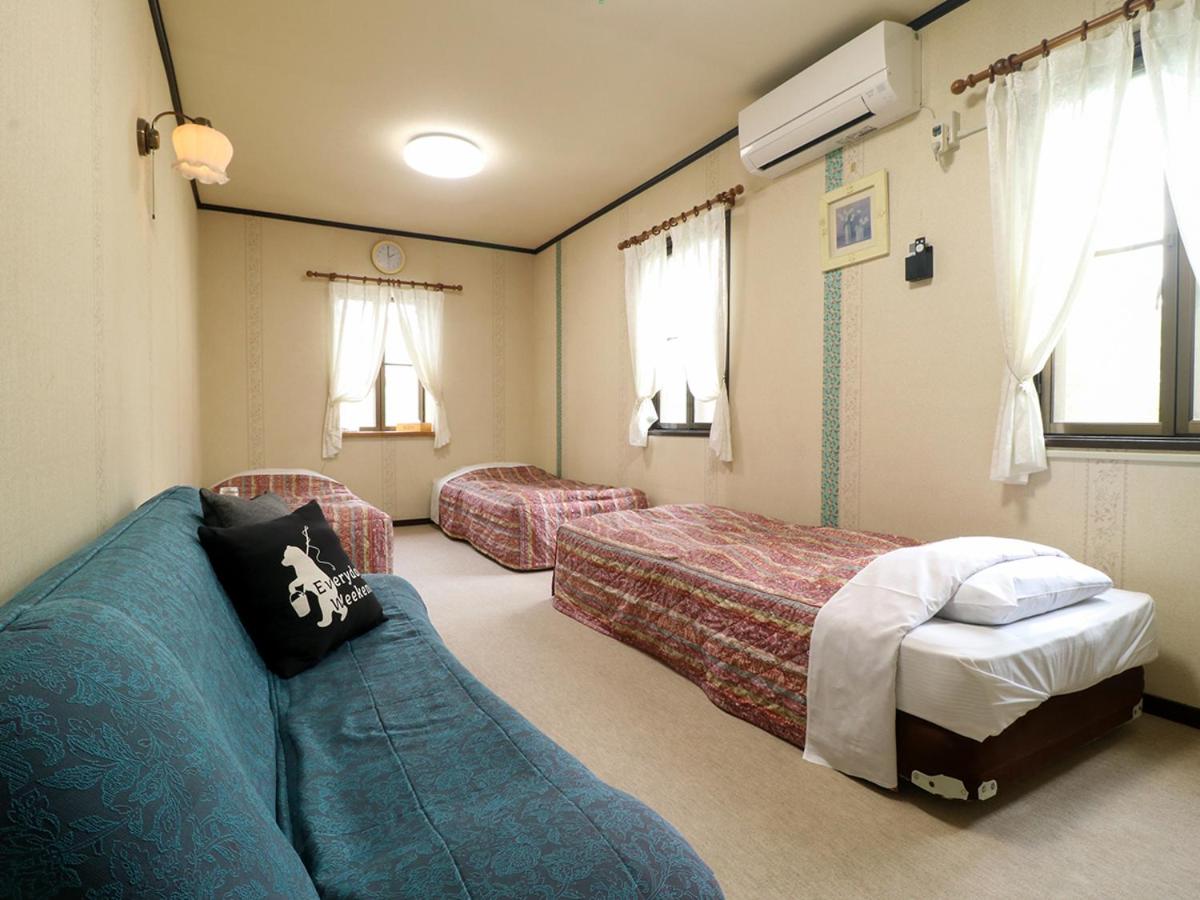 Twin Room - Photo 4