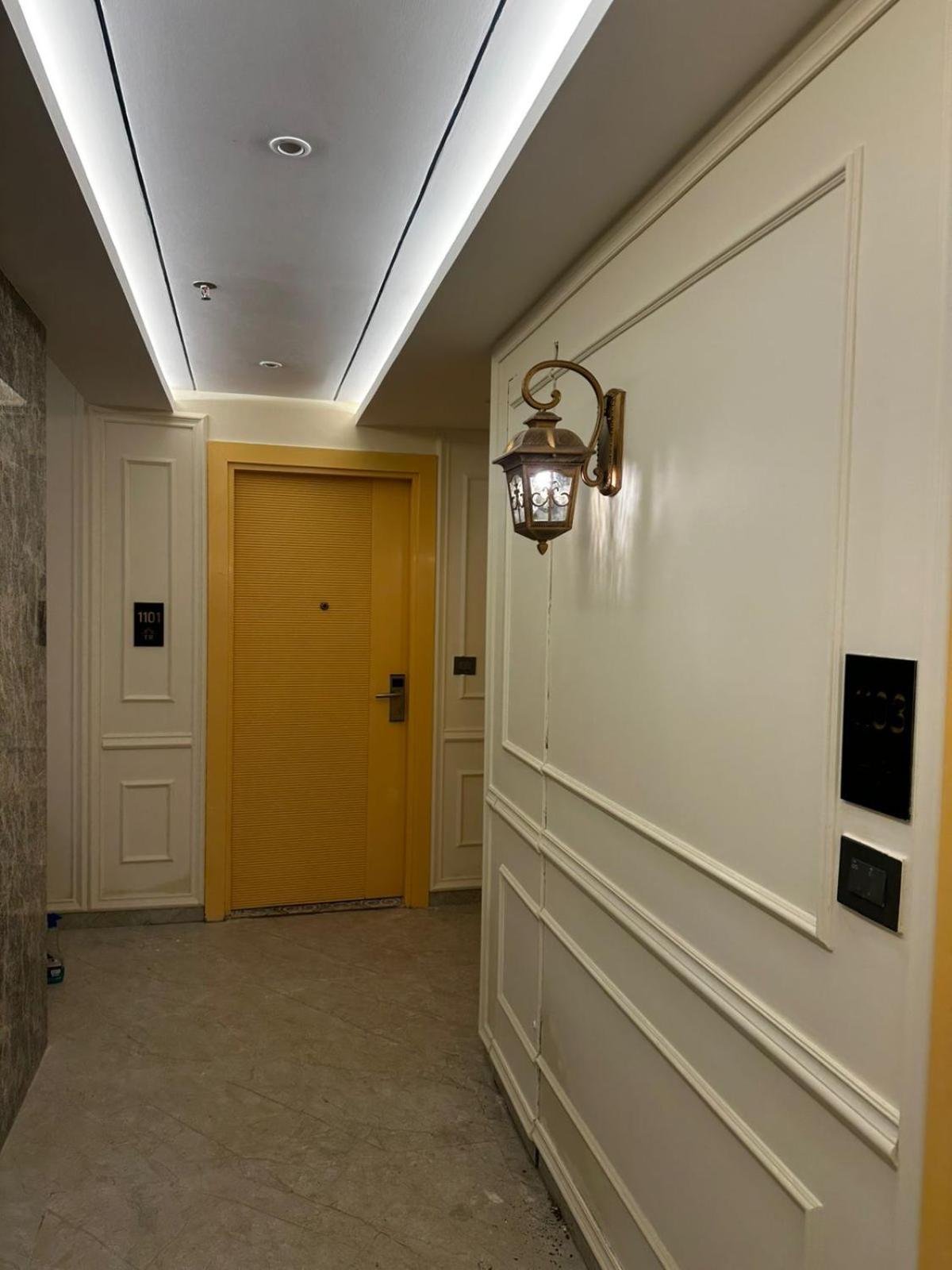 Deluxe Room (2 Adults + 1 Child) - Photo 6