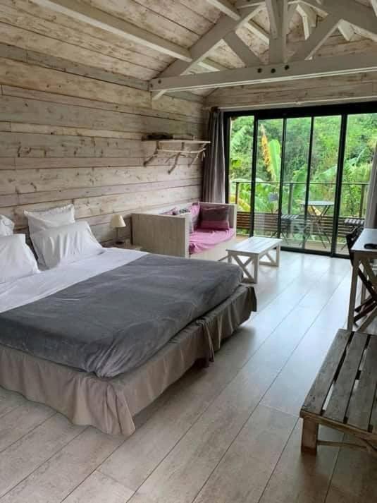 Double Room with Balcony - Photo 2