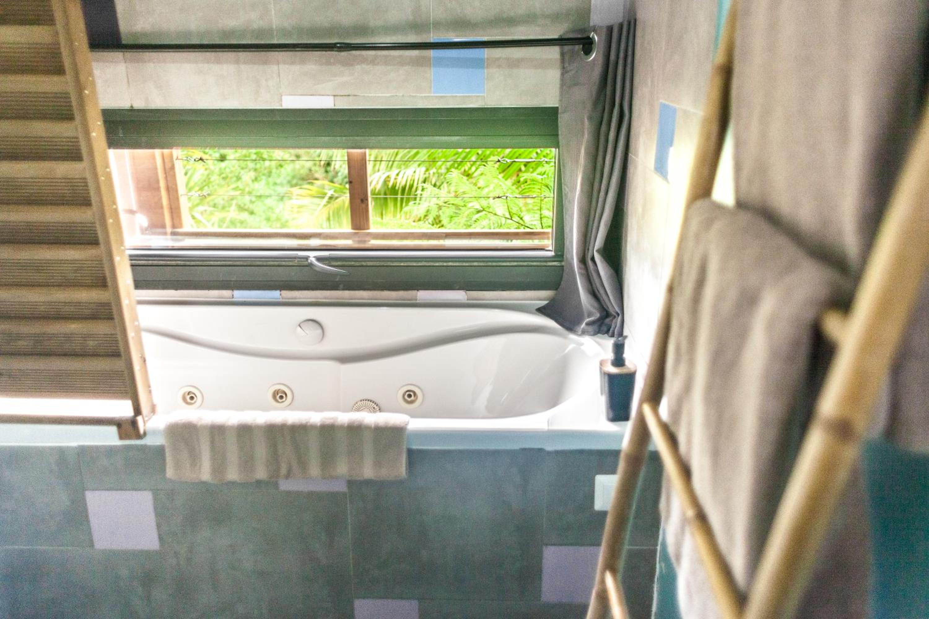 Double Room with Balcony - Photo 4