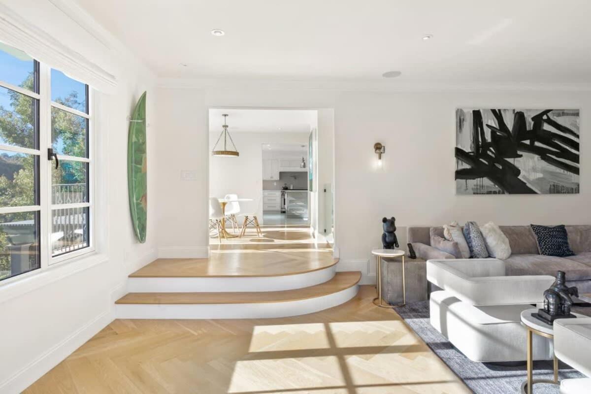 Villa photo 1