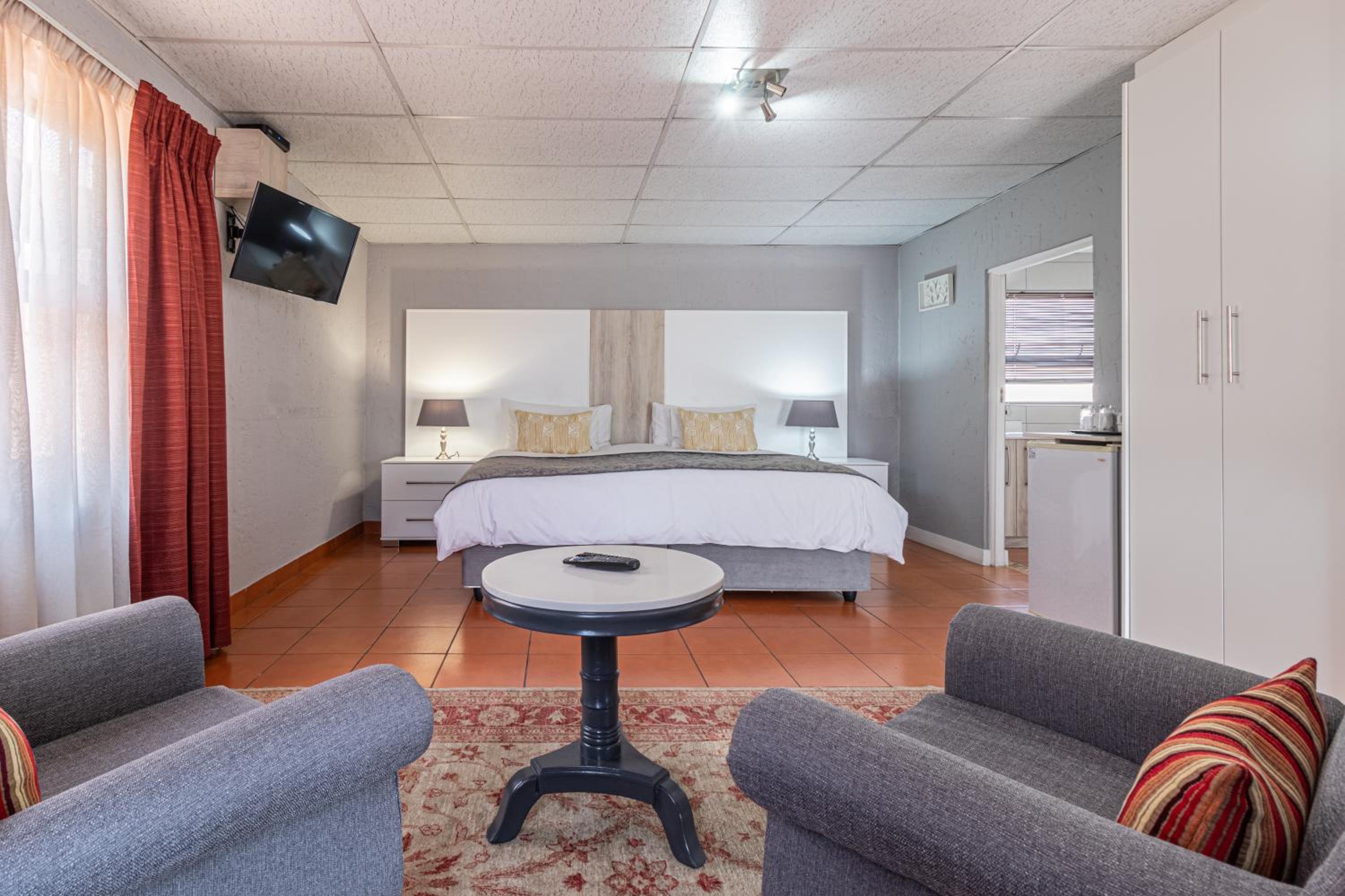 Classic King Room - Photo 1