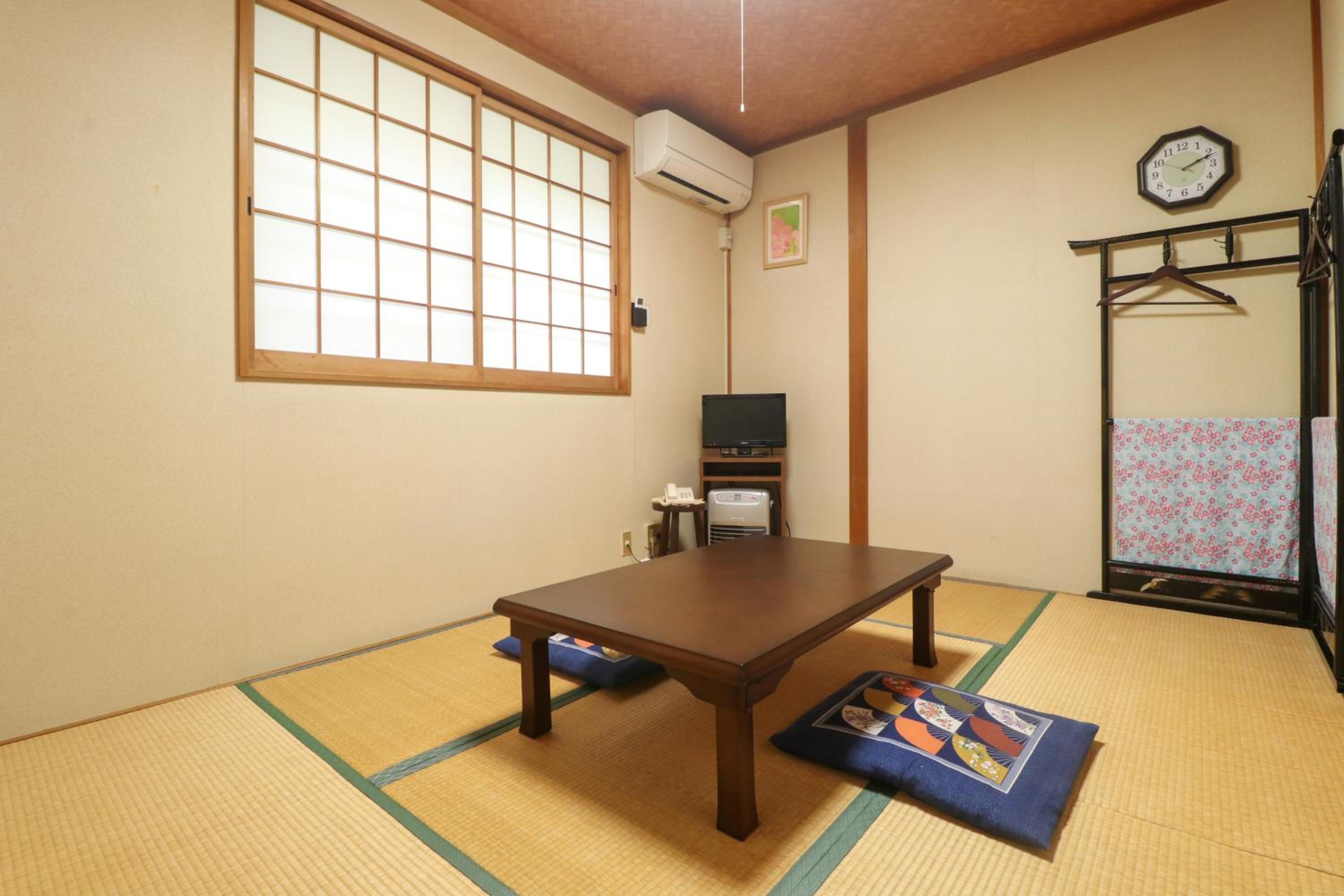 Japanese-Style Room - Photo 2