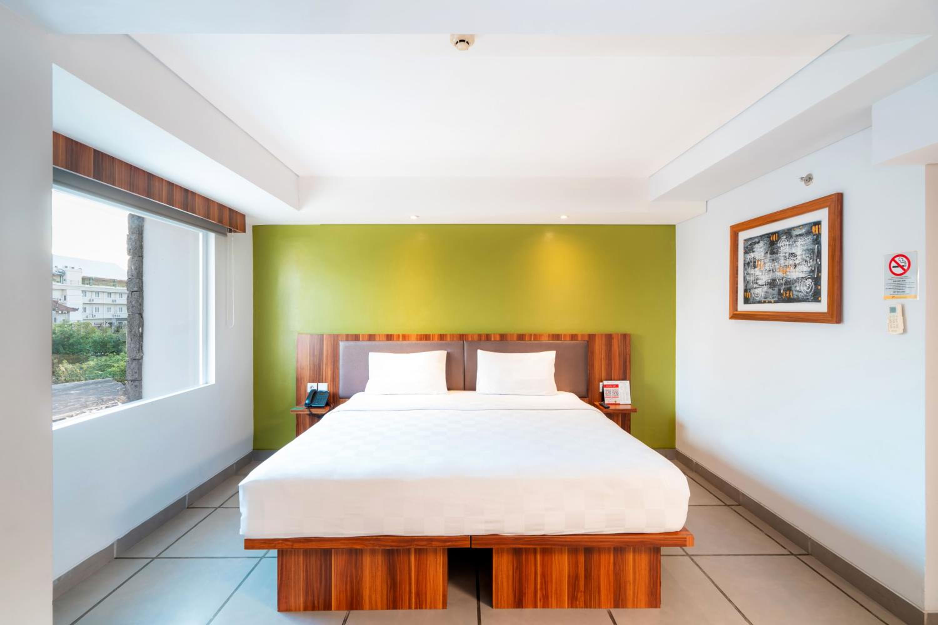 Super Express Queen Room photo 2
