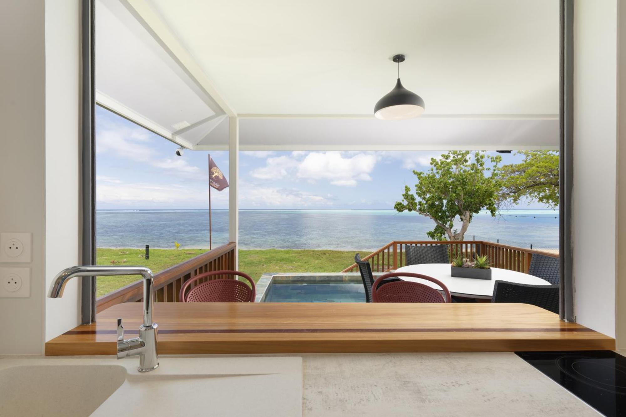 Bungalow - Beach Front photo 2