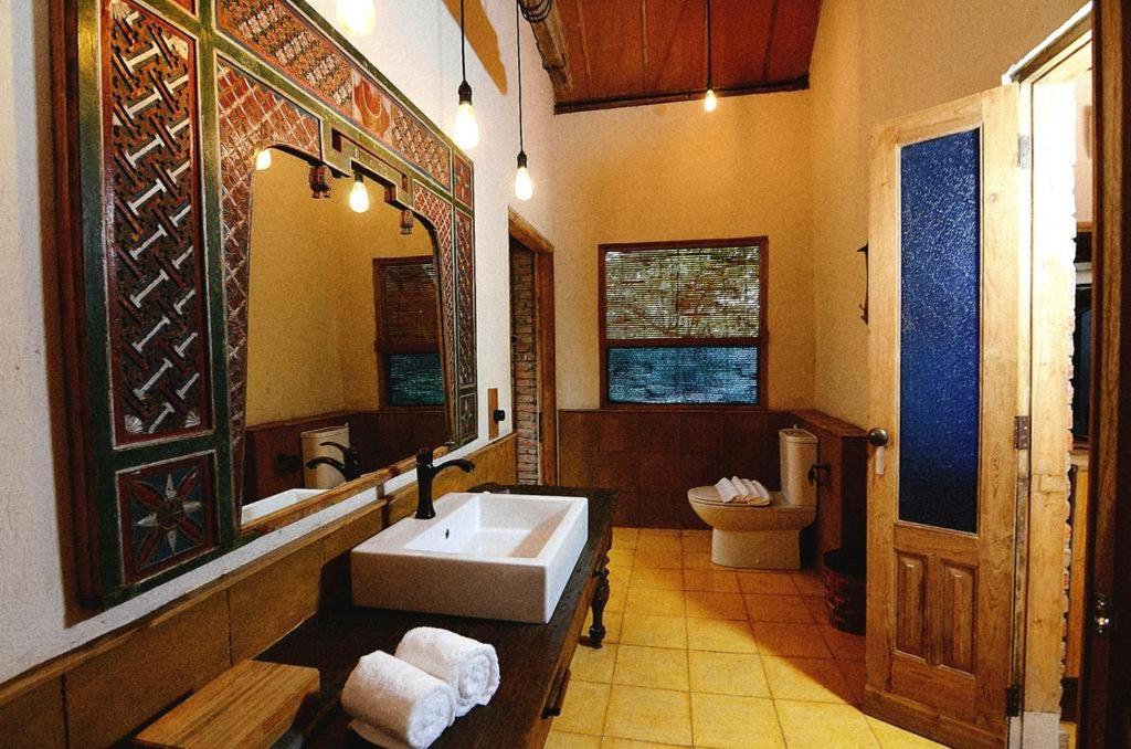 Pringgodani Standard Twin Room - Photo 3
