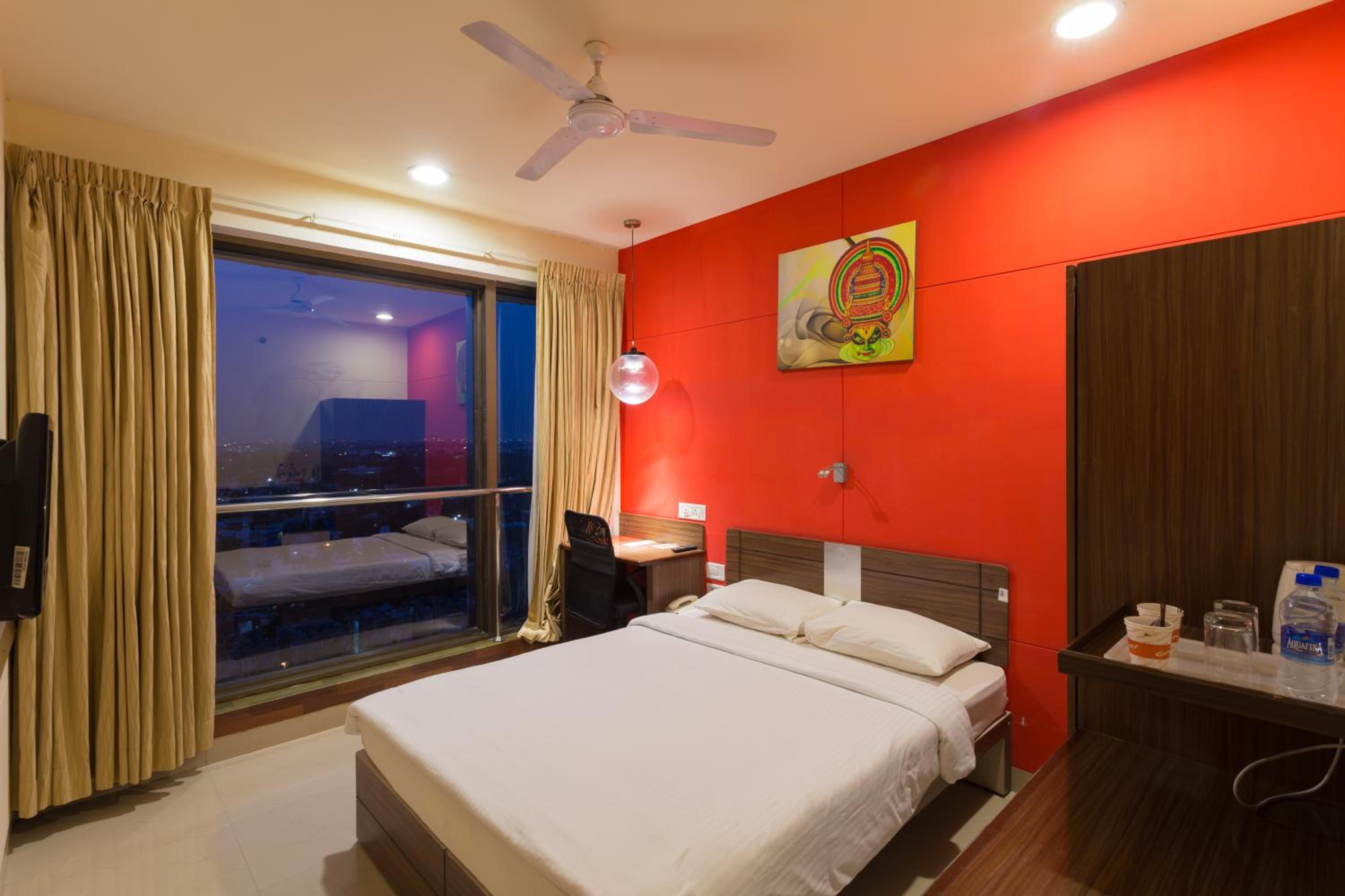 Queen Room - Photo 1