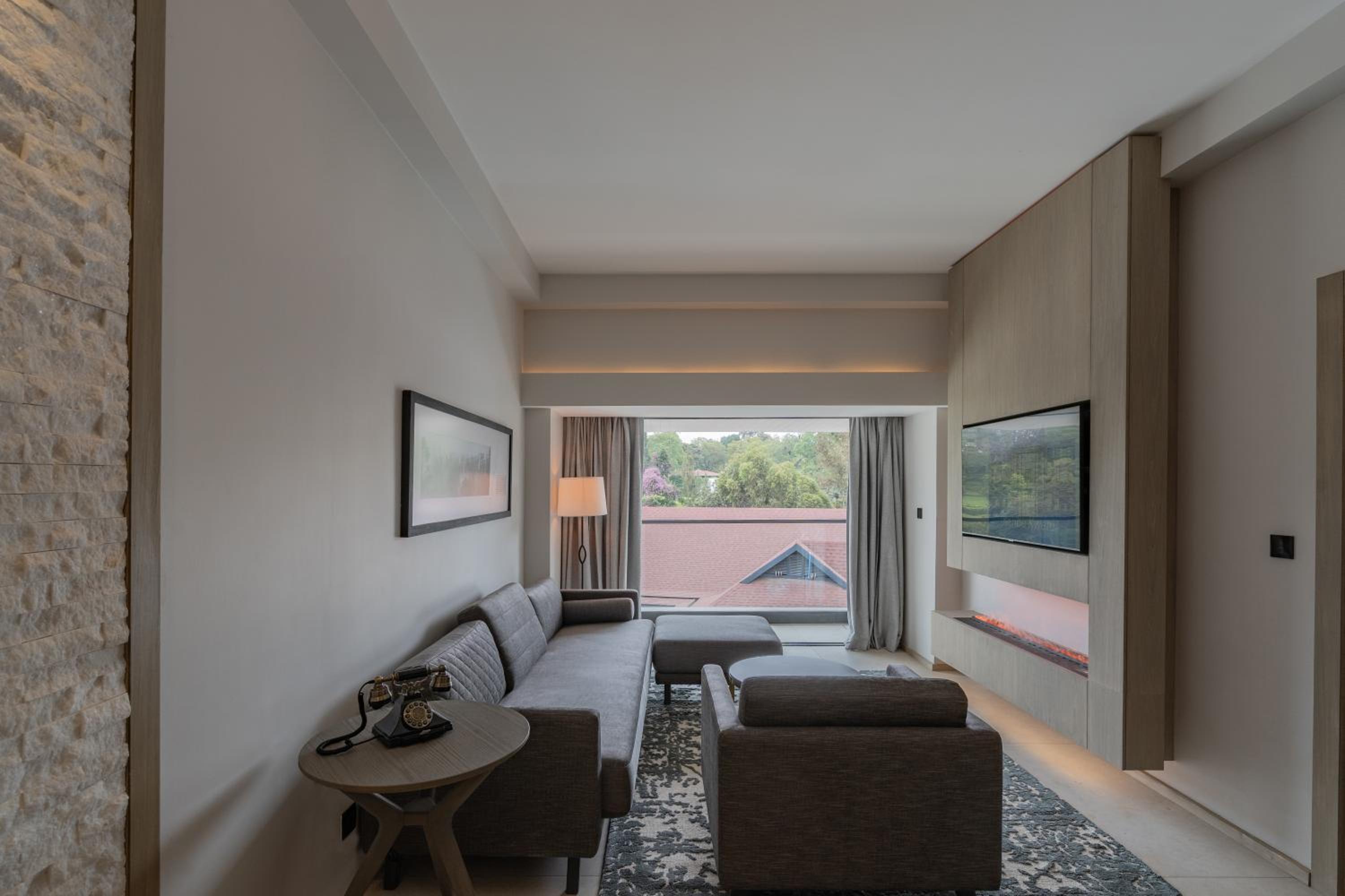 One-Bedroom Riba King Suite - Photo 8