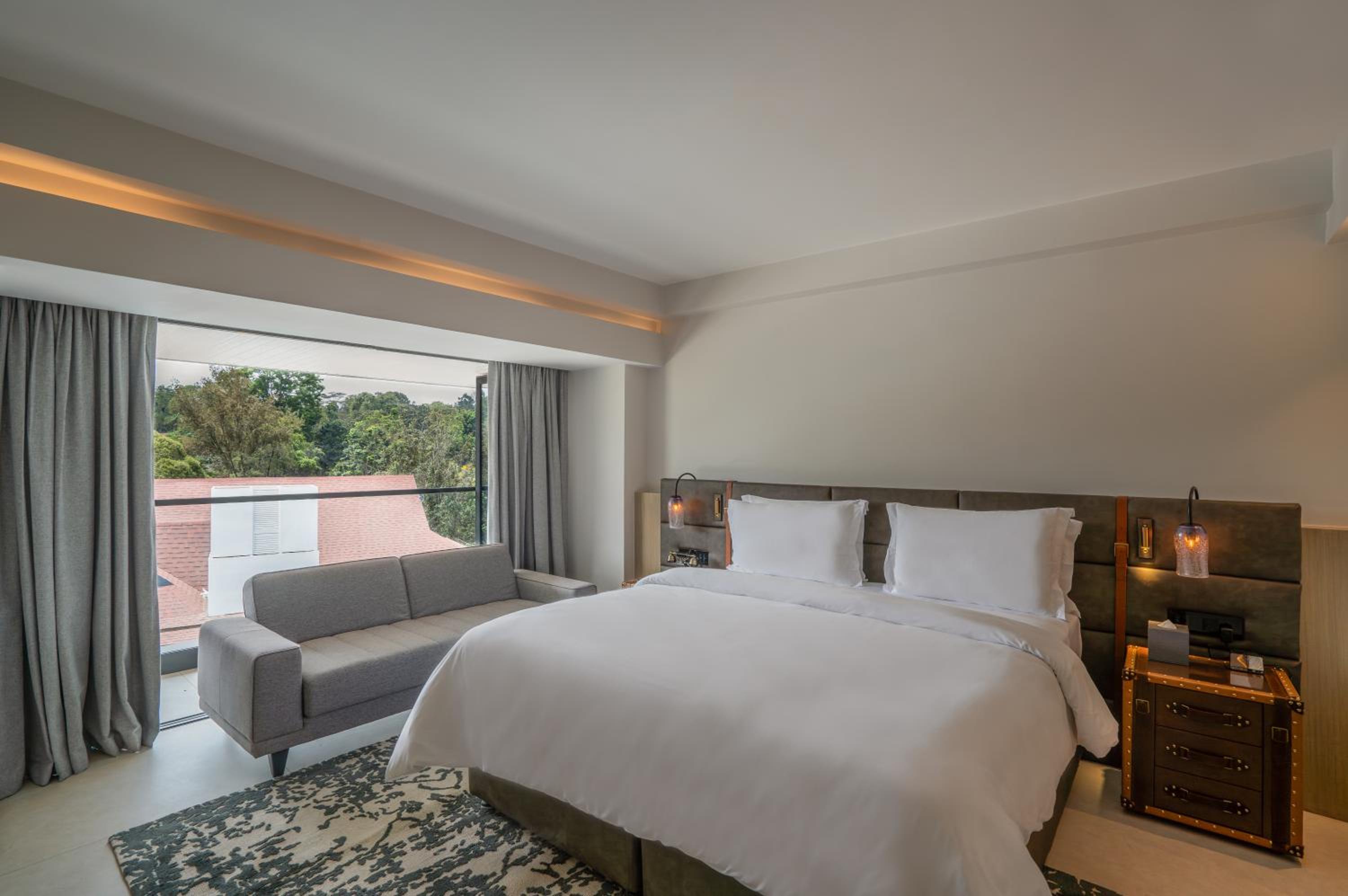 One-Bedroom Riba King Suite - Photo 9
