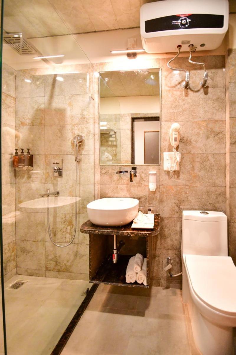 Deluxe Room - Photo 14