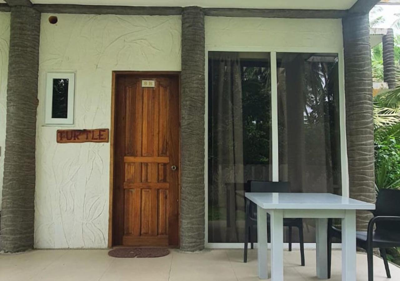 Bungalow with Garden View photo 2