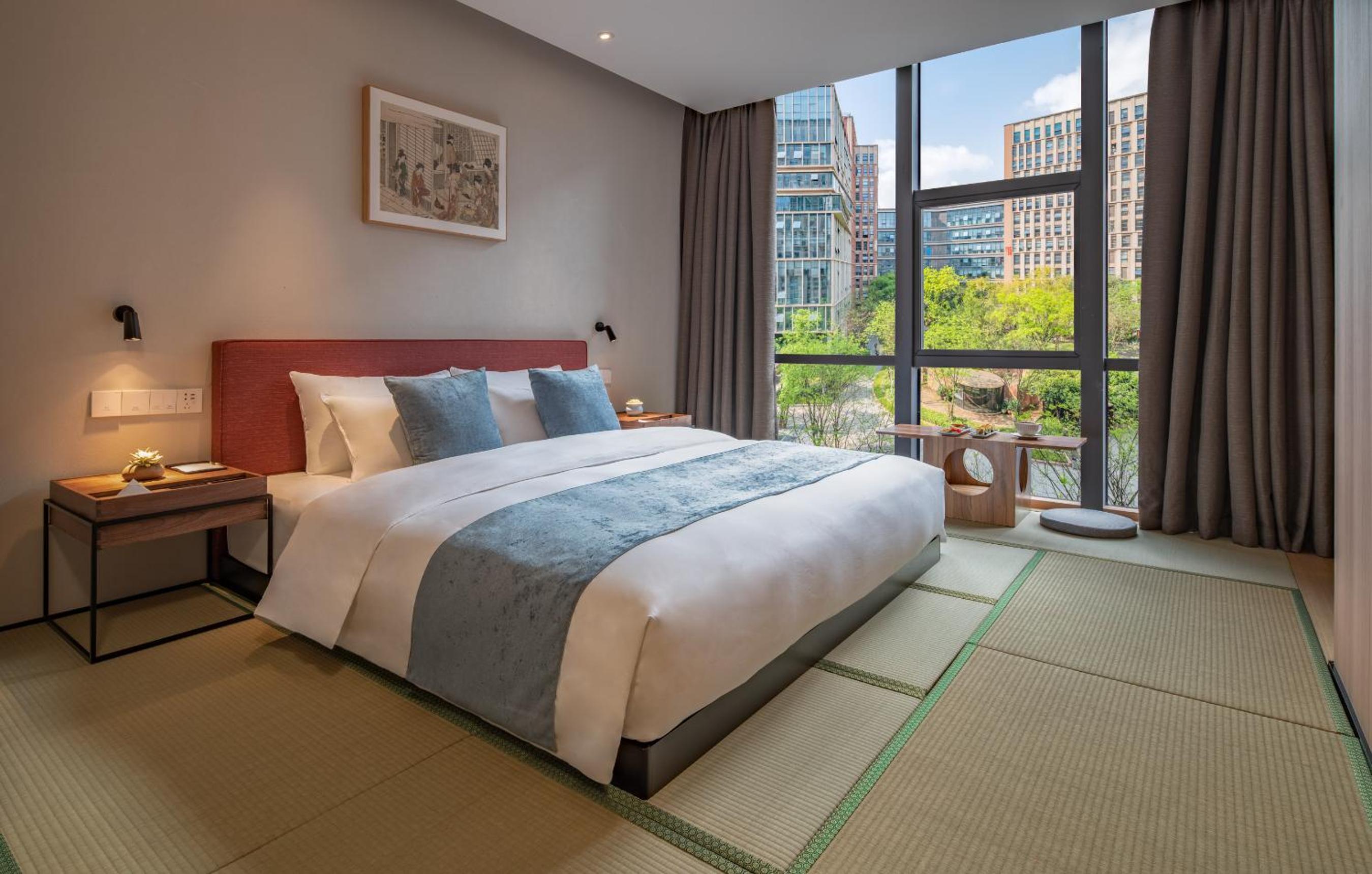 Suite with Garden View photo 2