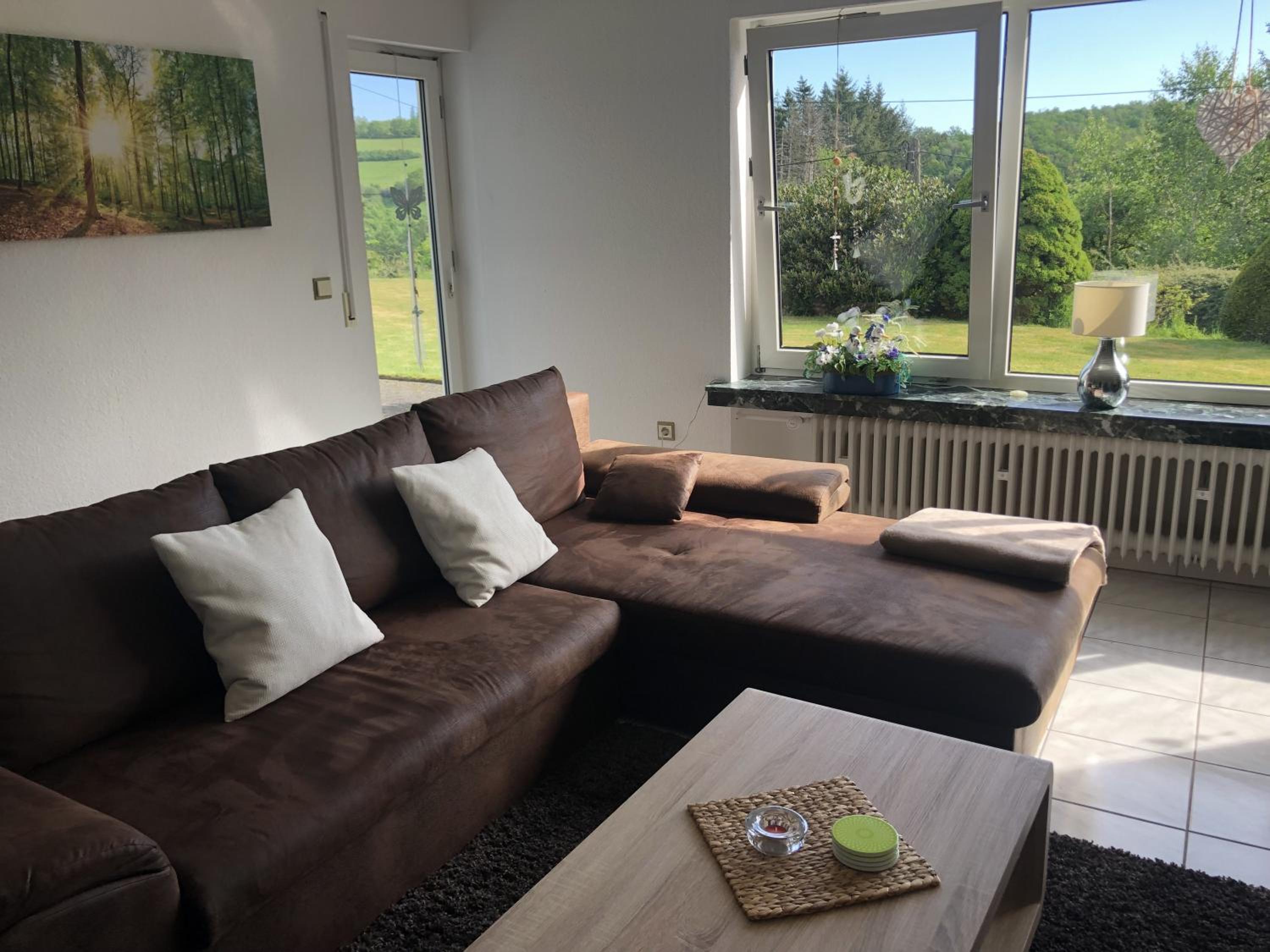 Two-Bedroom Deluxe Apartment with Garden View photo 3