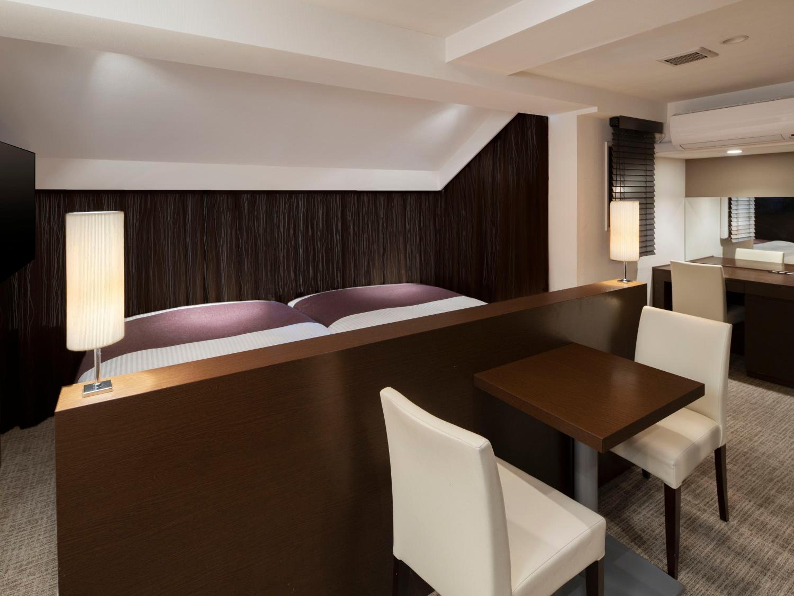 Comfort  Twin with Kitchen - House Keeping is Optional with Additional Cost
