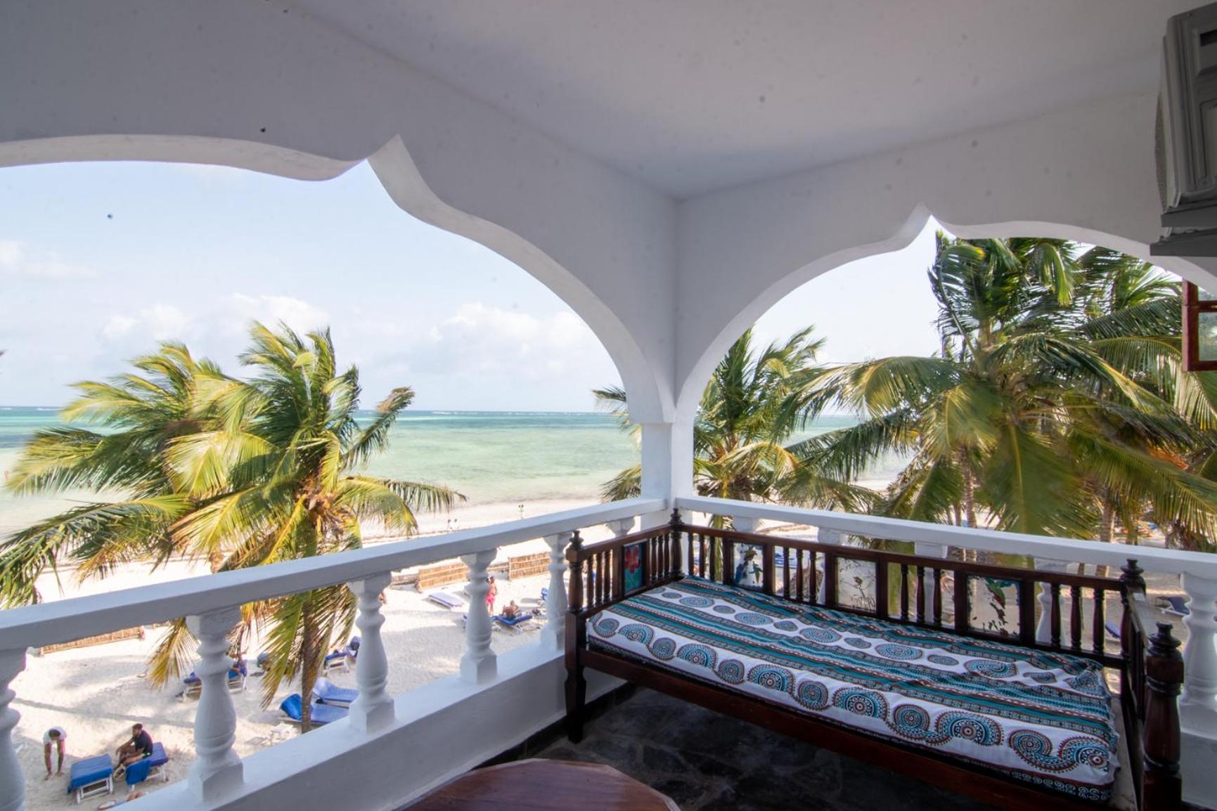 Deluxe Double Room with Ocean View photo 3