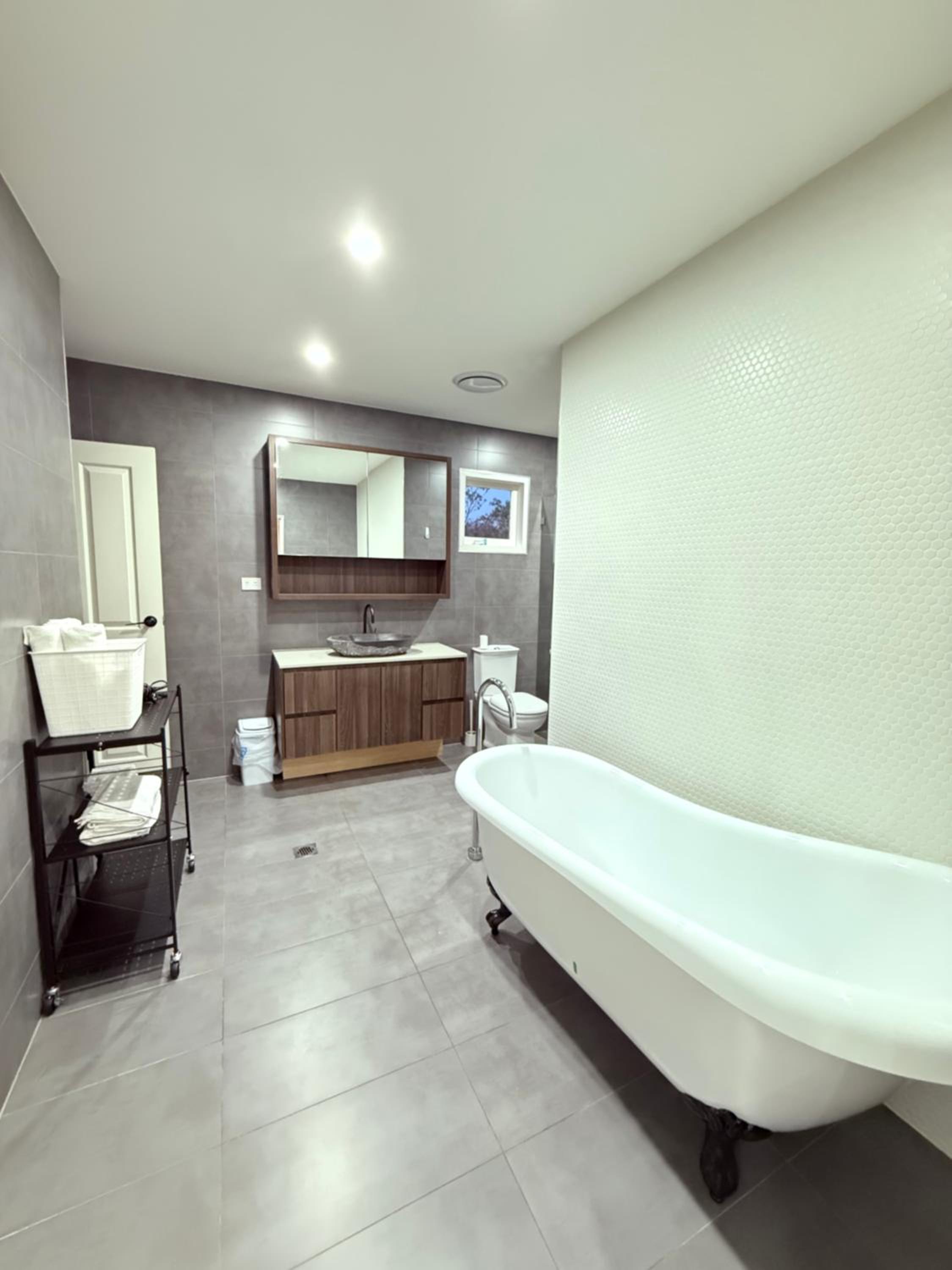 Three-Bedroom House photo 2