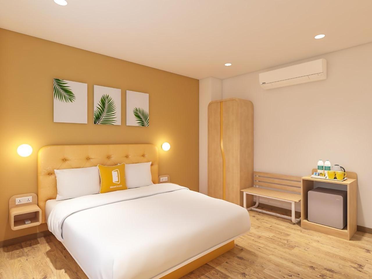 Standard King Room - Photo 1