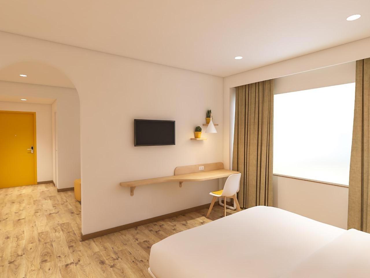 Executive Suite - Photo 7