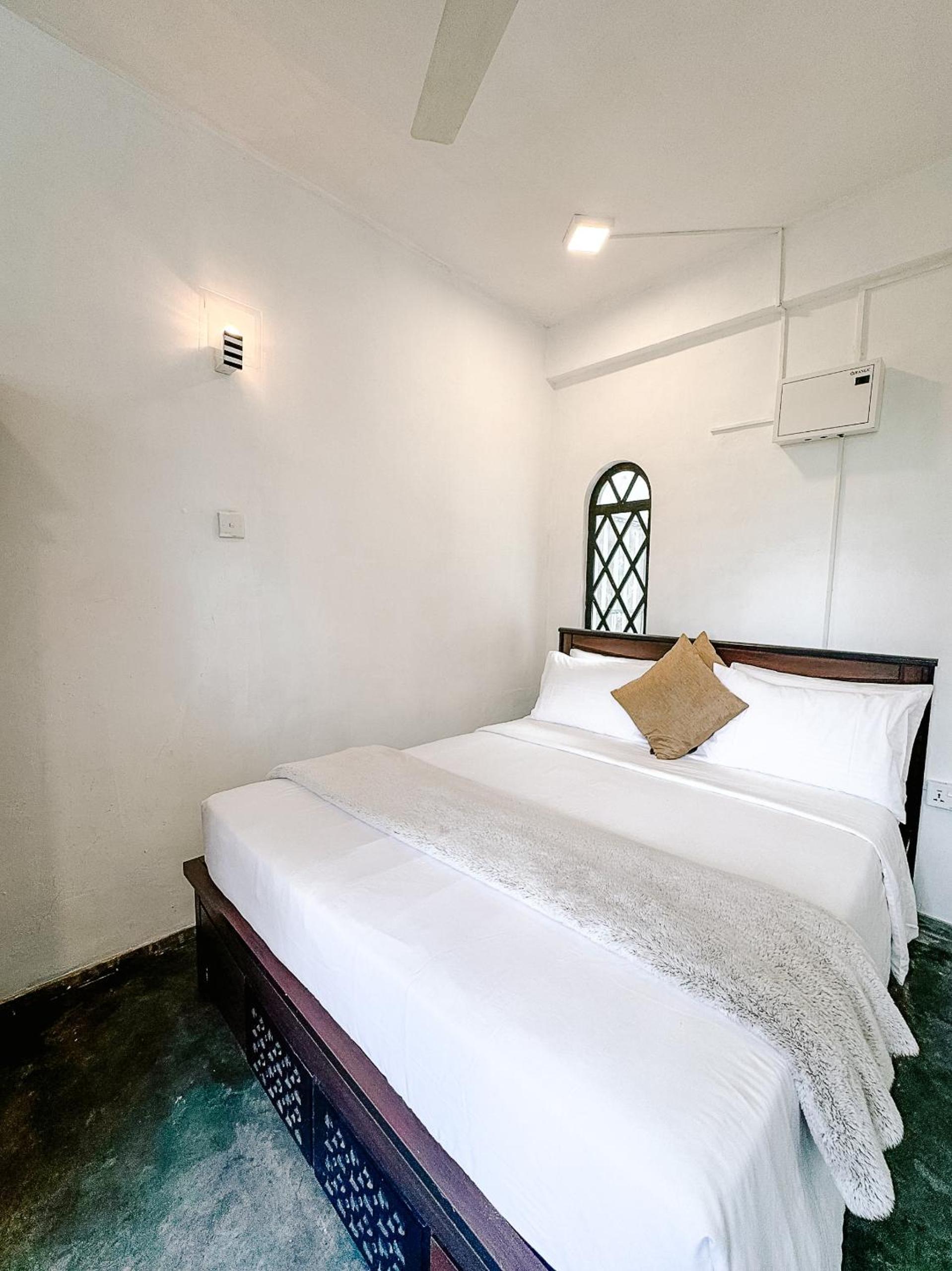 Economy Double Room photo 1