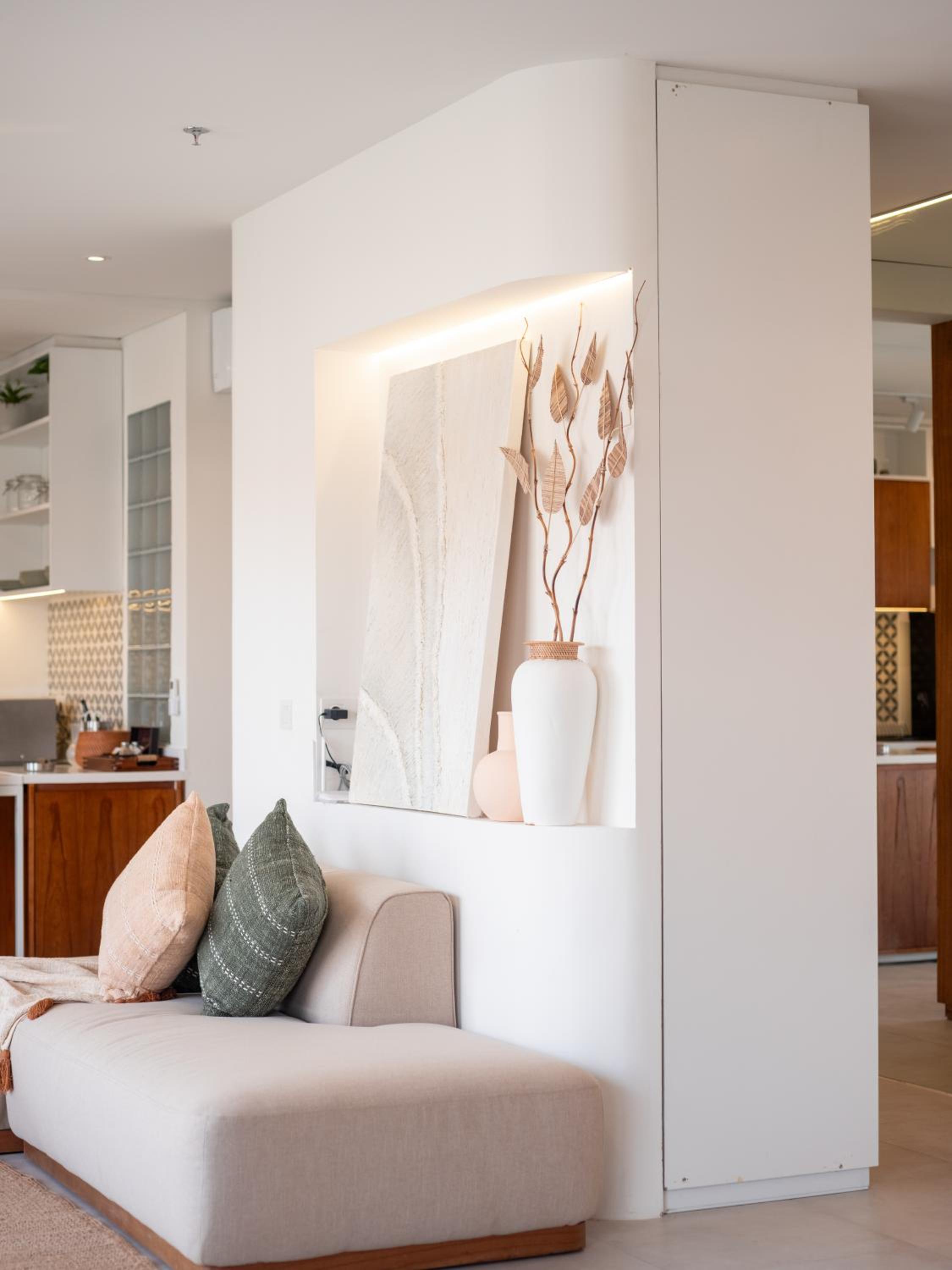 Suite - Photo 28