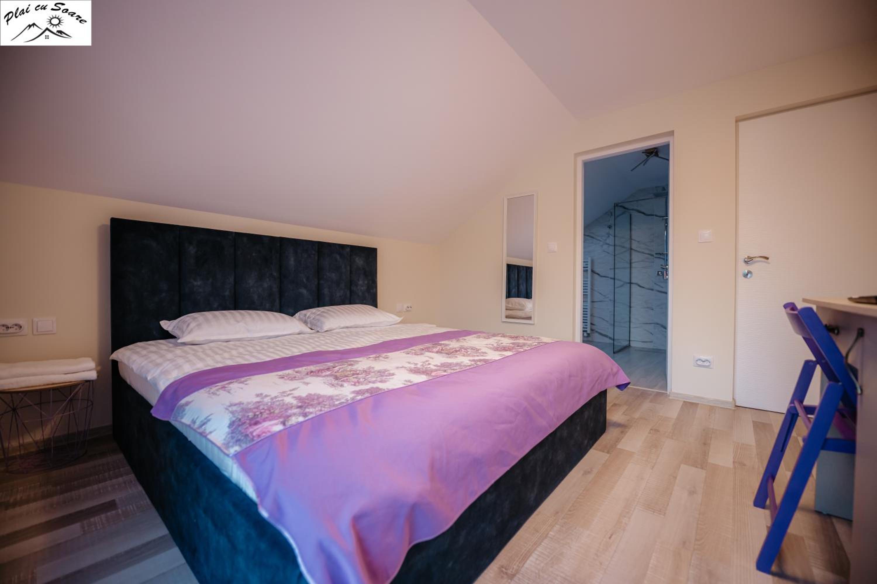 Deluxe Room (2 Adults + 1 Child) photo 1