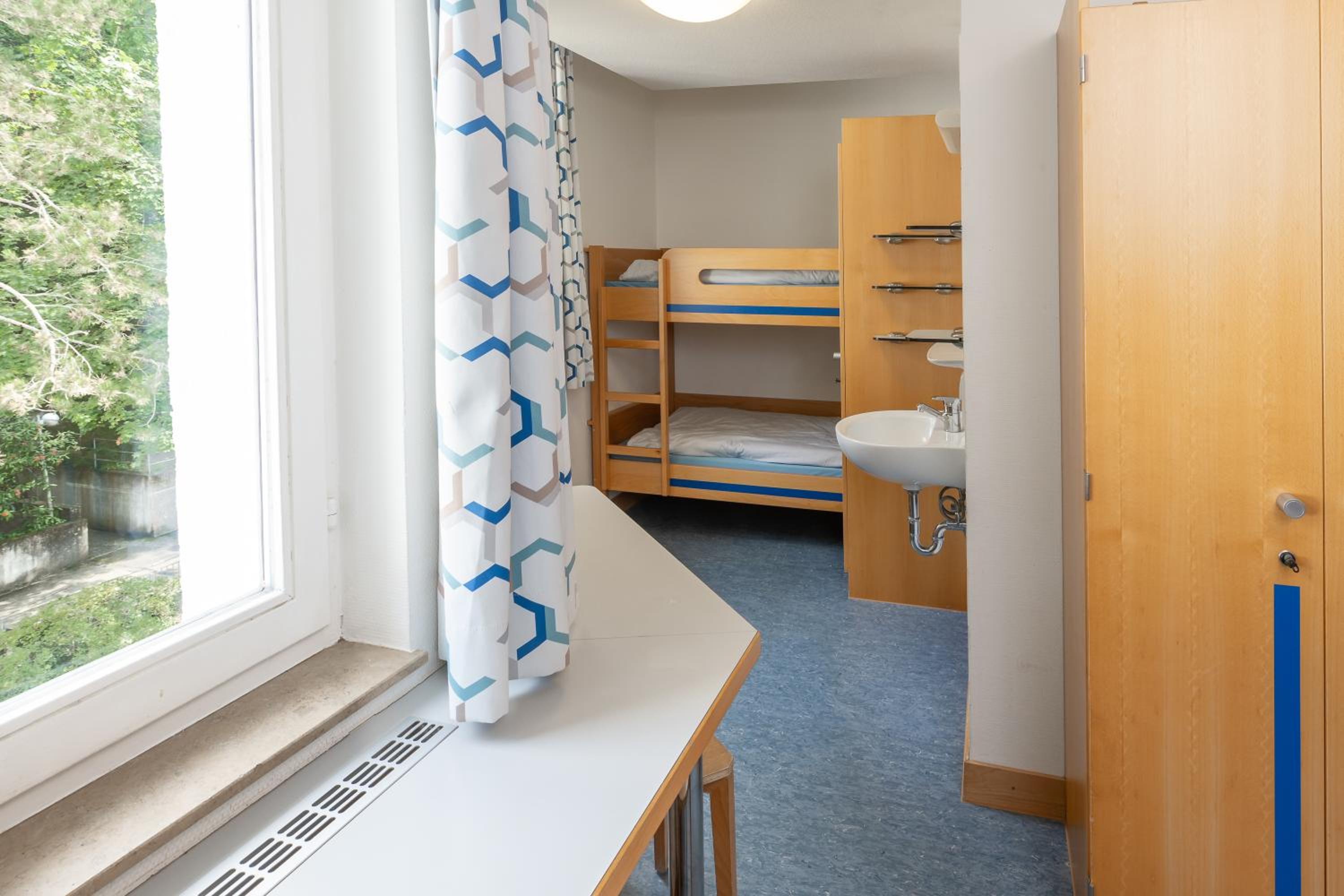 Twin Room with Bathroom photo 1