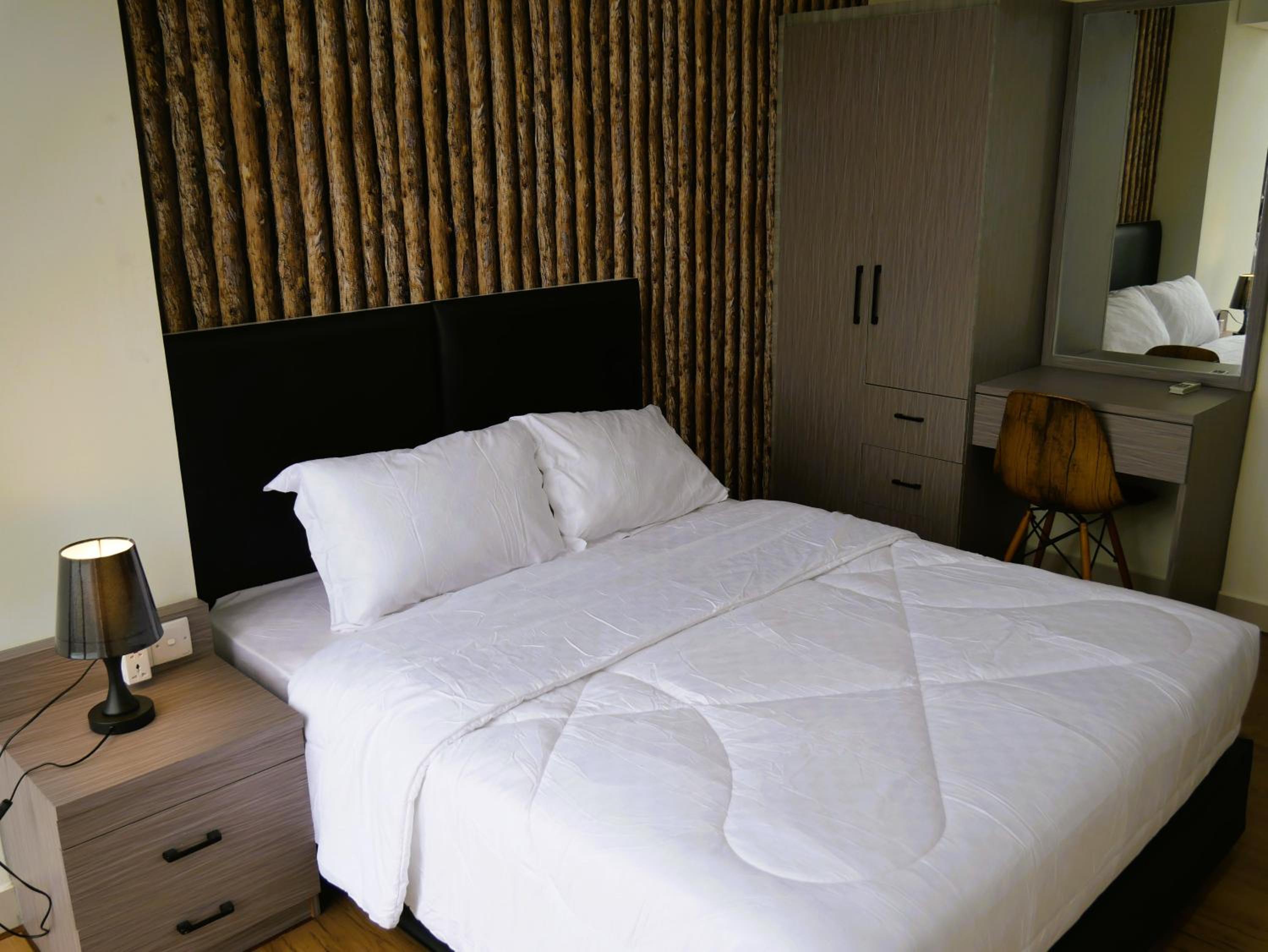 Apartment with Sea View - Photo 5