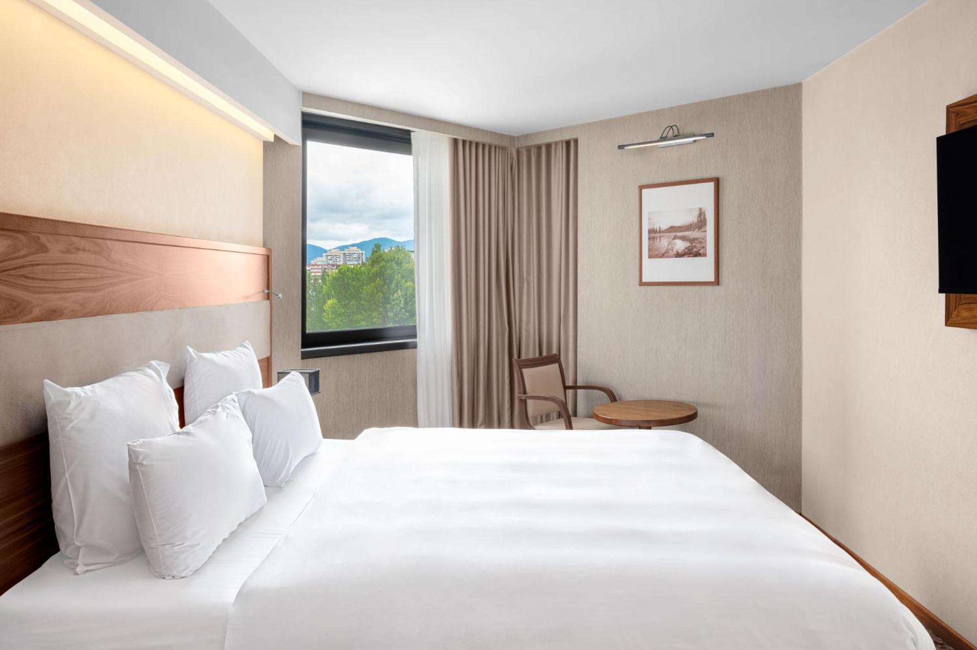 Superior double room with king size bed