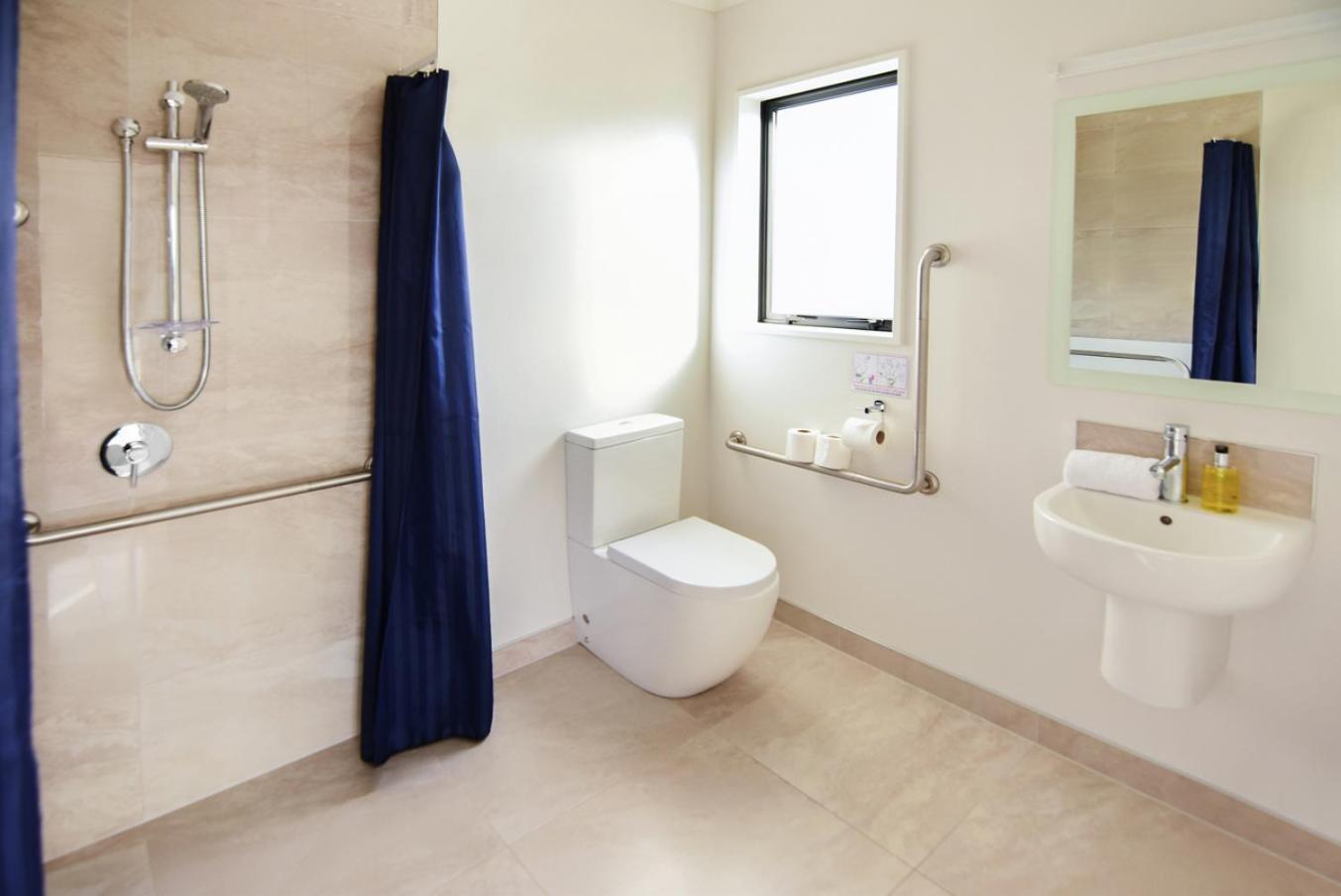 One-Bedroom Apartment - Ground Floor - Photo 4