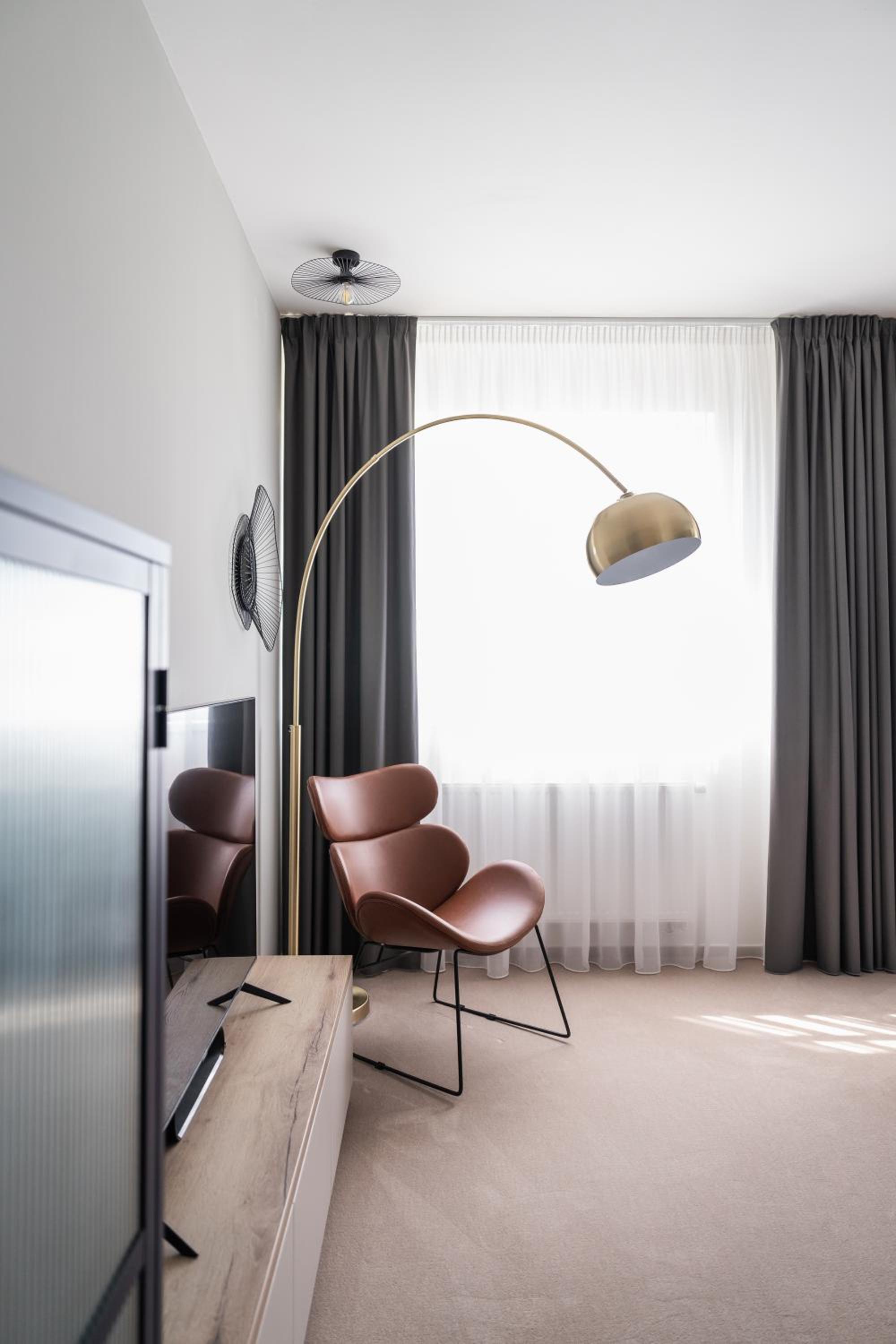 Suite with Lake View