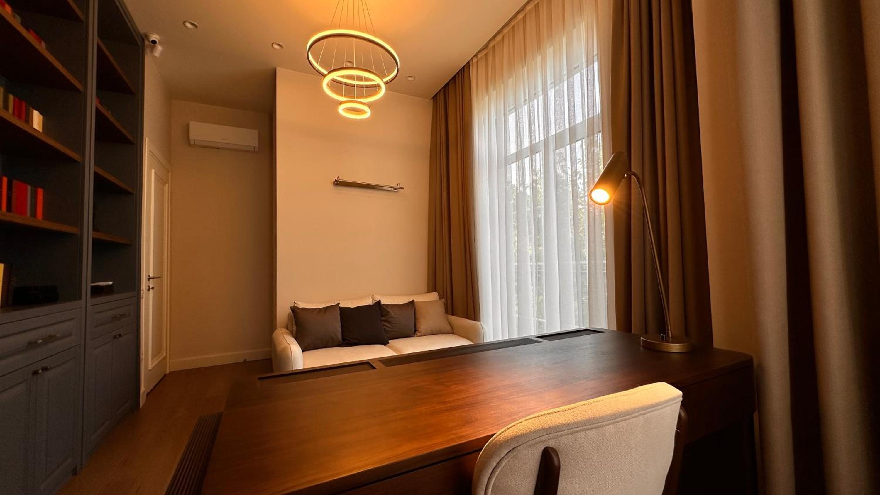 Three-Bedroom Villa photo 1